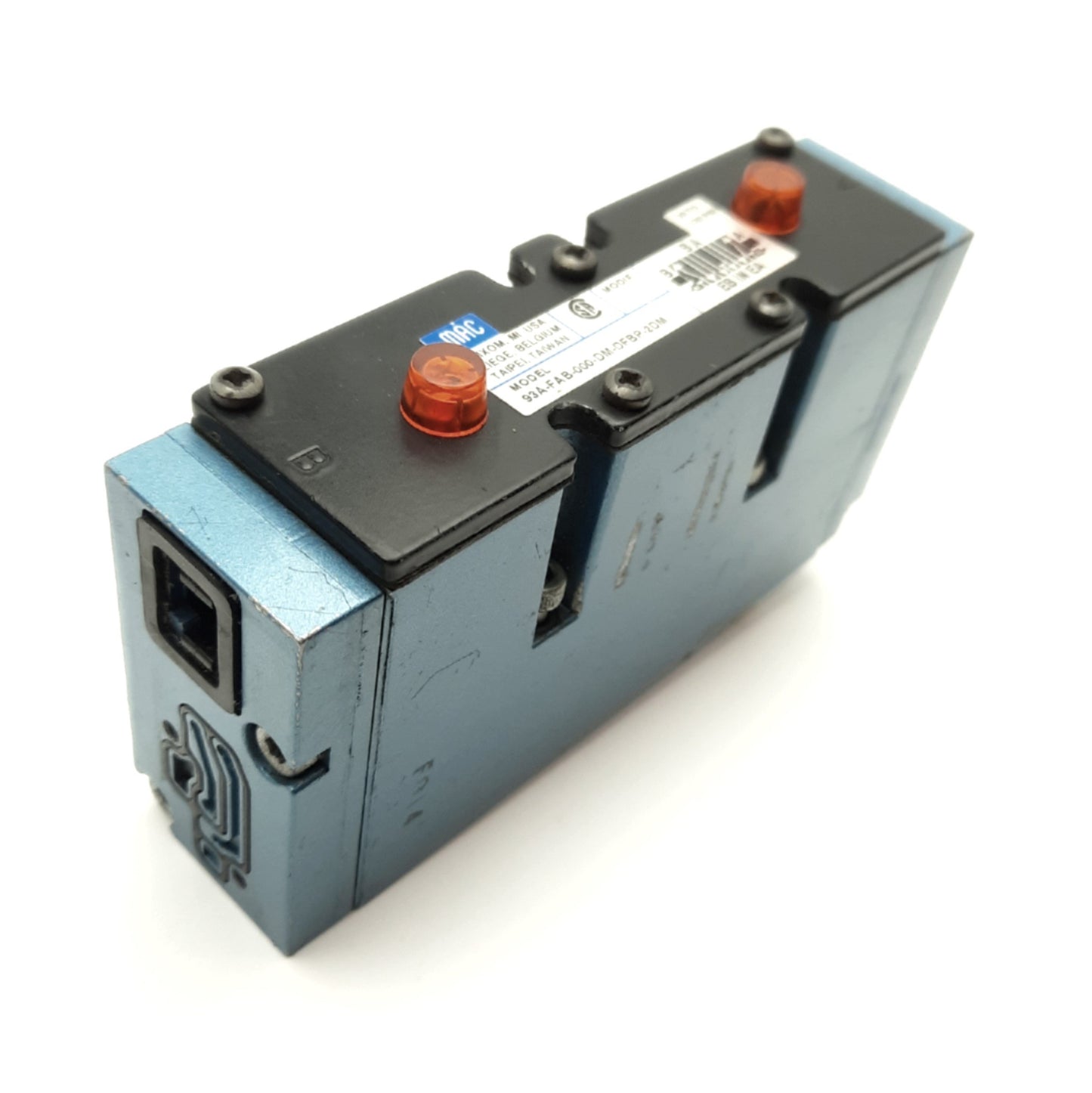 Used MAC Valves 93A-FAB-000-DM-DFBP-2DM Spool Valve 3-Way 30-120PSI Indicator Light