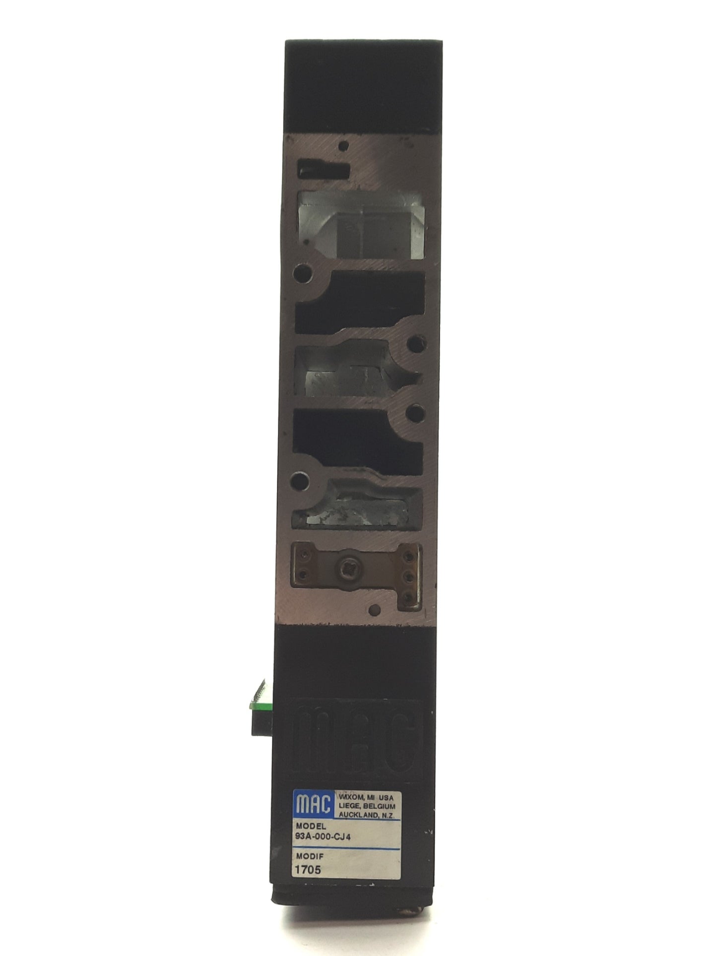 Used MAC Valves 93A-000-CJ4=1705 MAConnect Valve Base, 1/2"NPT, 2x Solenoid, - Common