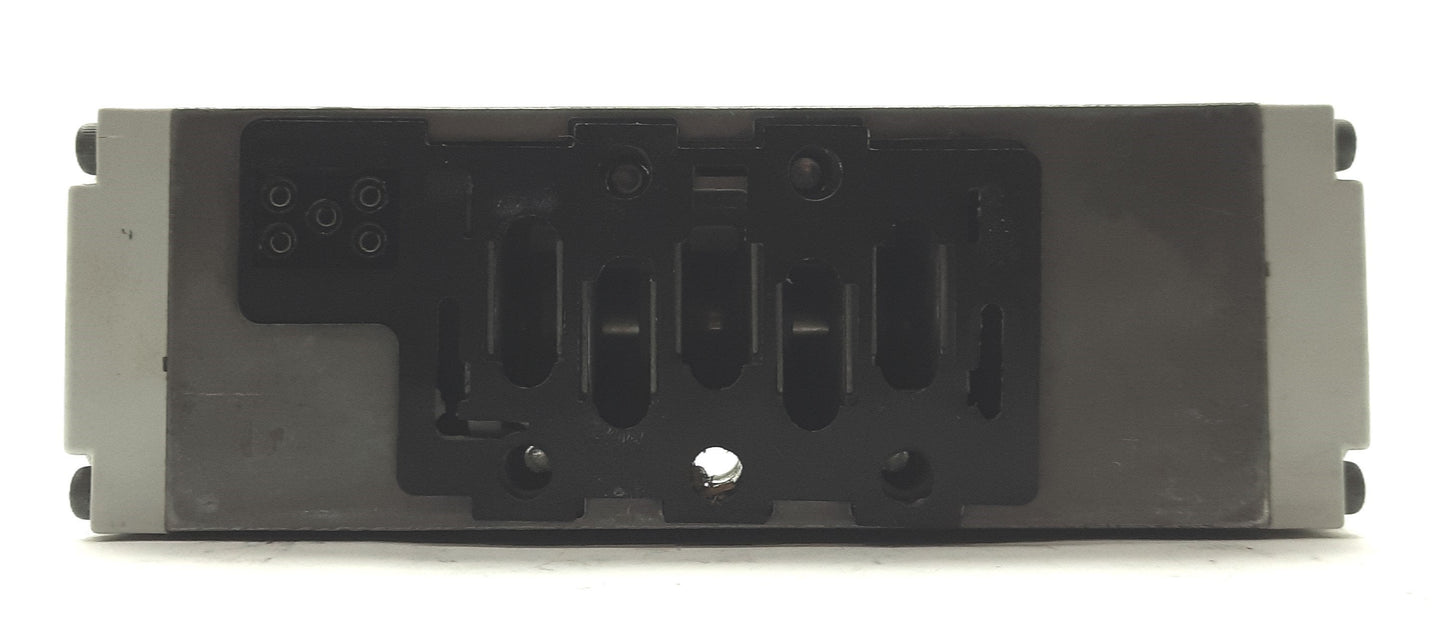 Used Parker H25VXBG0B9D Double Solenoid Valve, 4-Way 3-Position, 3Cv, 145PSI, 24VDC