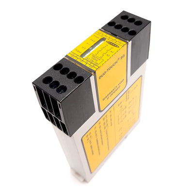 Used Banner AT-FM-10K Safety Relay Duo-Touch Two-Hand Control Module, 2 N/O, 24VAC/DC