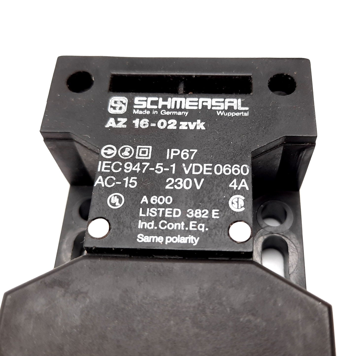Used Schmersal AZ16-02zvk Safety Switch, 2x N/C Contacts, Rating: 230VAC 4A