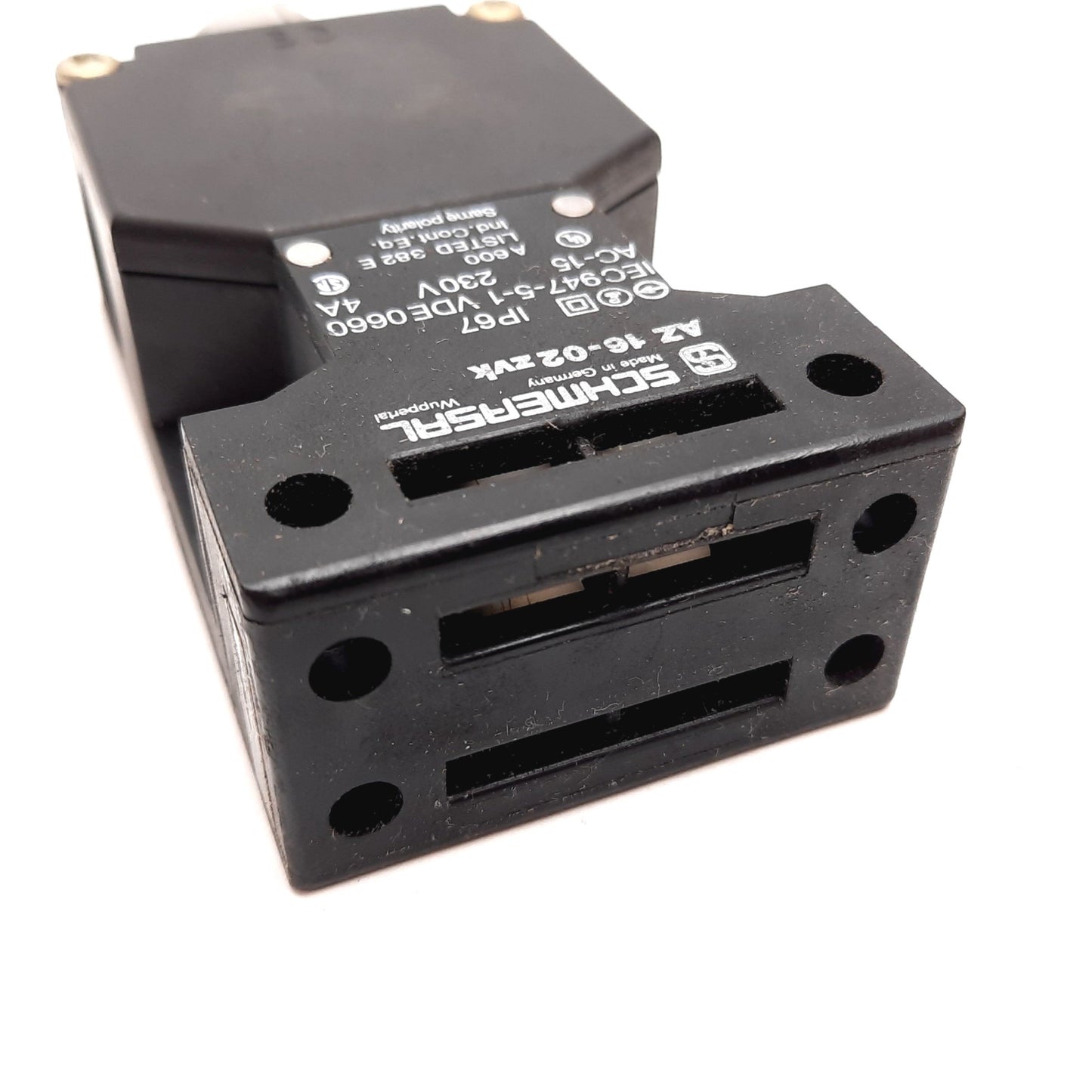 Used Schmersal AZ16-02zvk Safety Switch, 2x N/C Contacts, Rating: 230VAC 4A