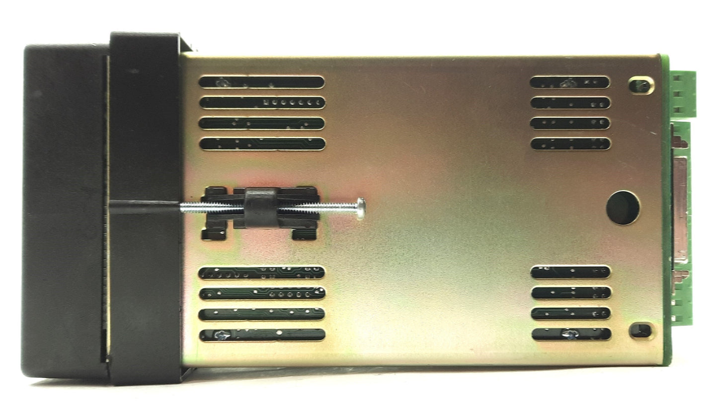 Used Watlow CLS208-C20000CM Anafaze Temp Controller 8x Standard Inputs RS-232 12-24V