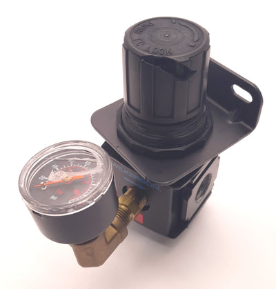Used Wilkerson R18-04-F0G0 Pneumatic Regulator w/ Gauge 1/2" NPT, 5-125psi