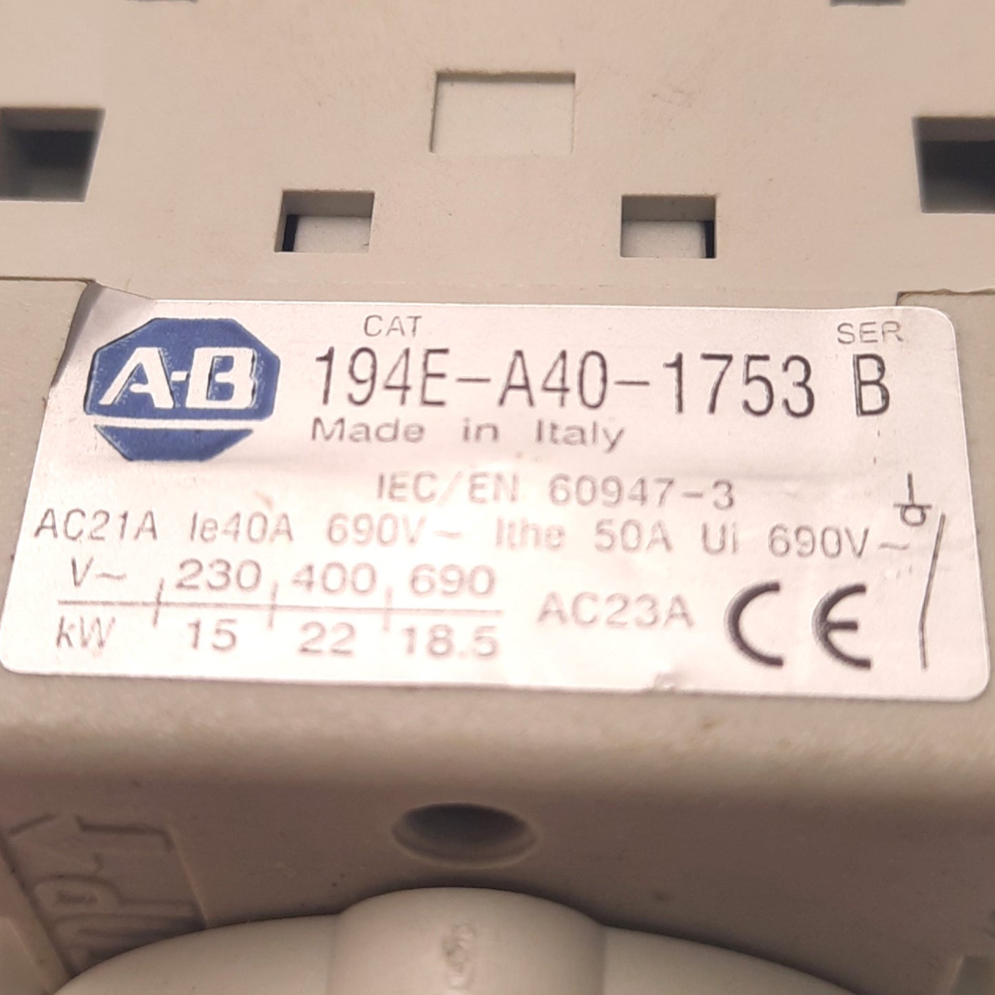 Used Allen Bradley 194E-A40-1753 Disconnect Load Switch 3-Pole 600VAC 40A, DIN Rail