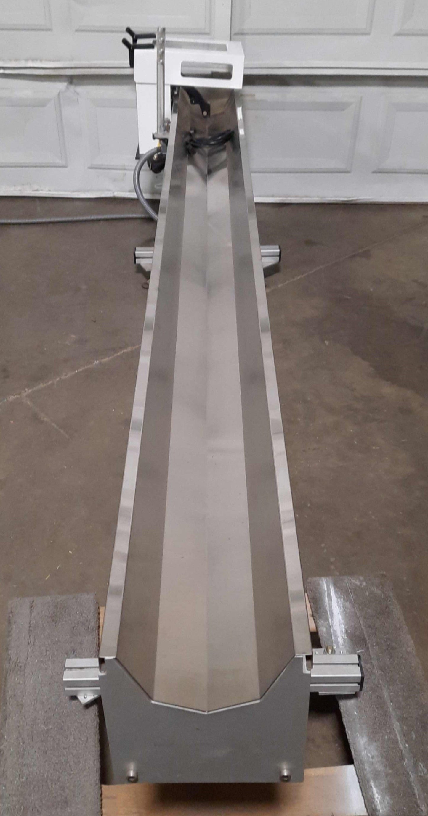 Used  SYNEO Accu-Feed 110 Center Pick Feeder 1Part/2sec 25"/sec 96" Material 120VAC