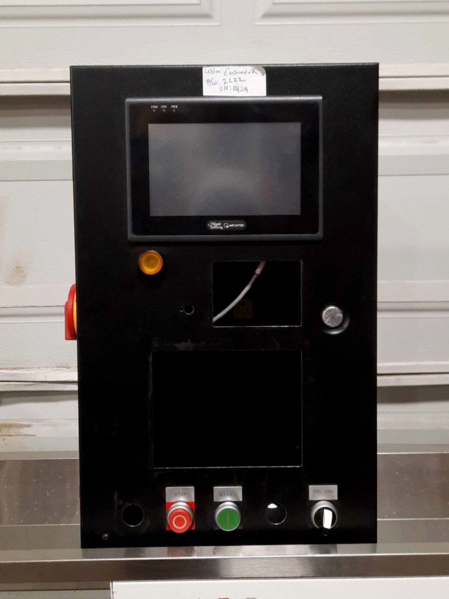 Used  SYNEO Accu-Feed 110 Center Pick Feeder 1Part/2sec 25"/sec 96" Material 120VAC