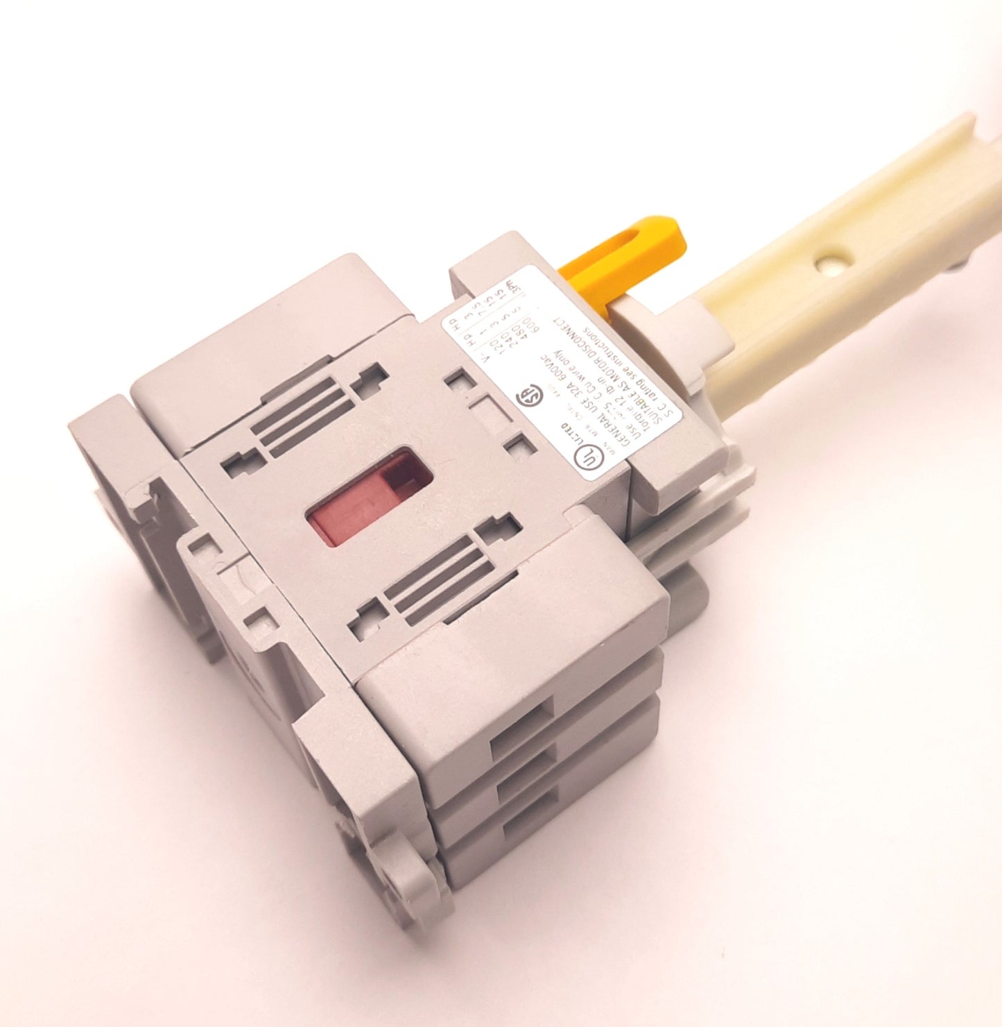 Used Allen Bradley 194E-A32-1753 B Disconnect Switch 32A, 600VAC, 3 Pole, 6-3/8" Post