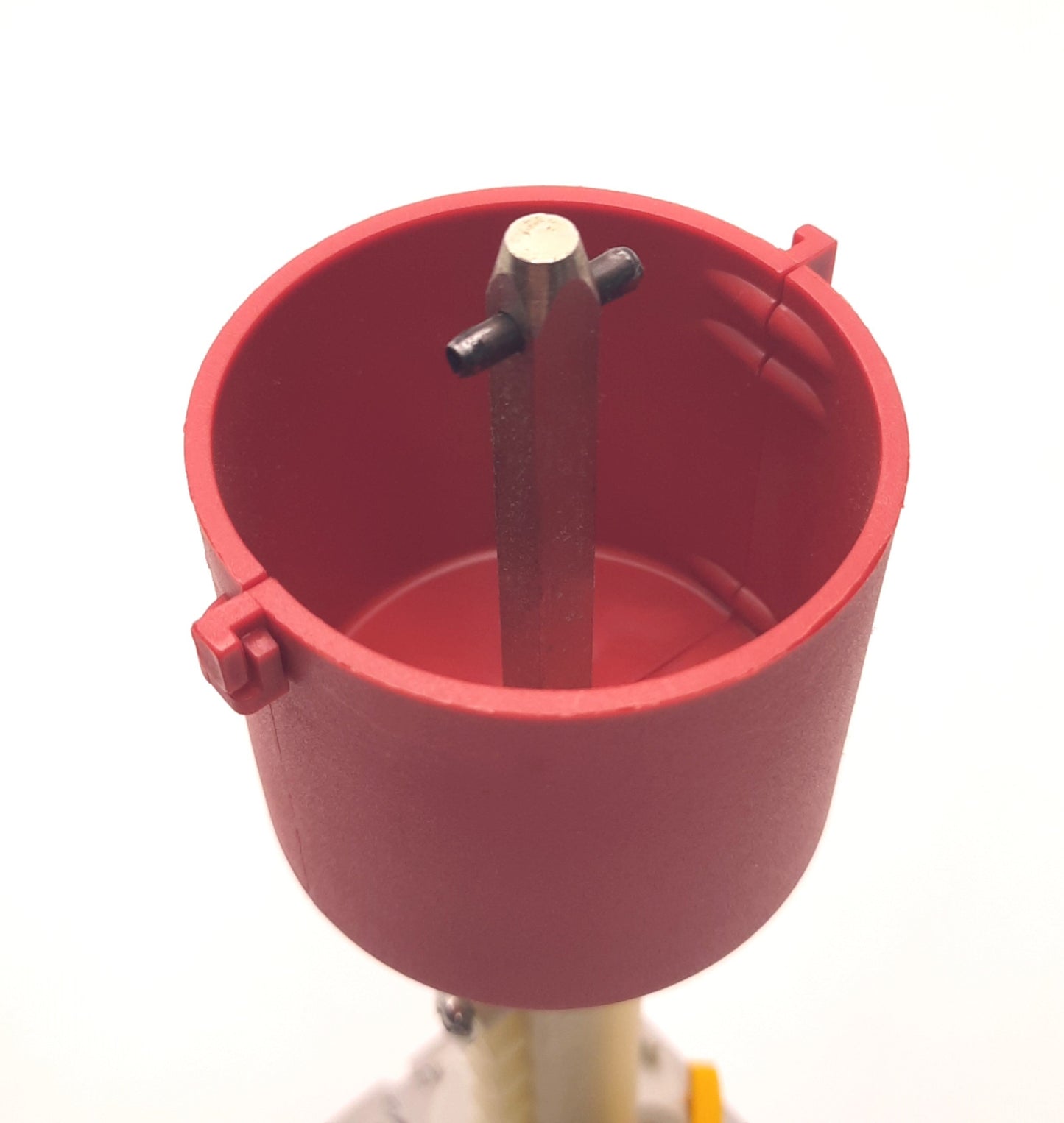 Used Allen Bradley 194E-A32-1753 B Disconnect Switch 32A, 600VAC, 3 Pole, 6-3/8" Post