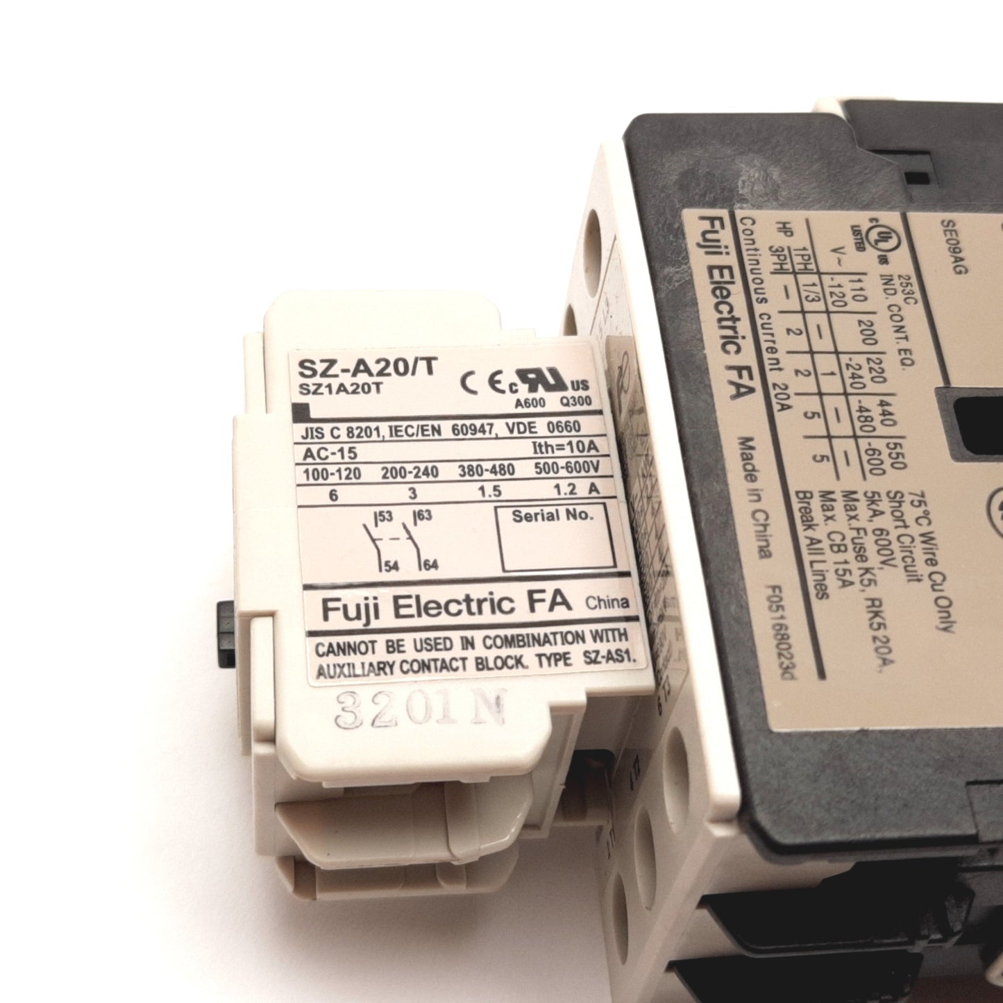 Used Fuji SC-E02/G Contactor, 3-Pole, Coil: 24VDC, Rating: 600V 20A, W/ SZ-A20/T Aux