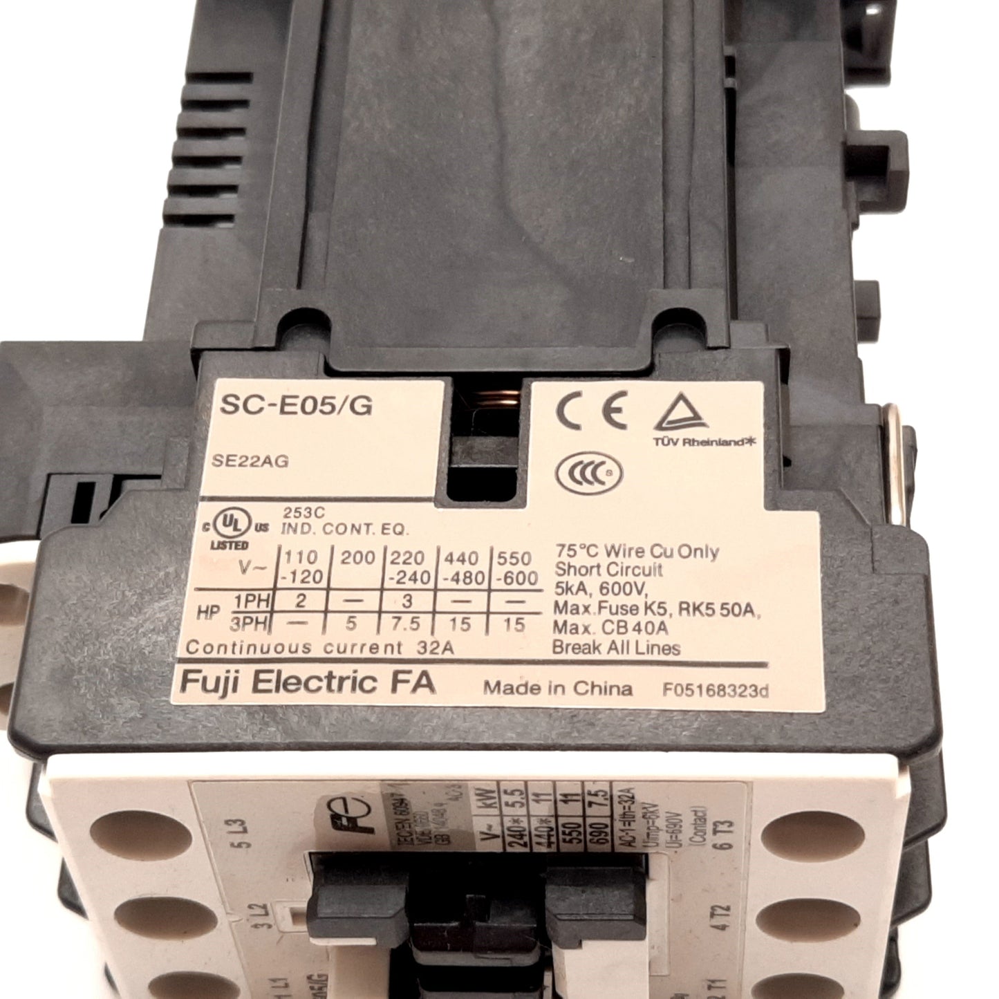 Used Fuji SC-E02/G Contactor, 3-Pole, Coil: 24VDC, Rating: 600V 20A, DIN Rail Mount