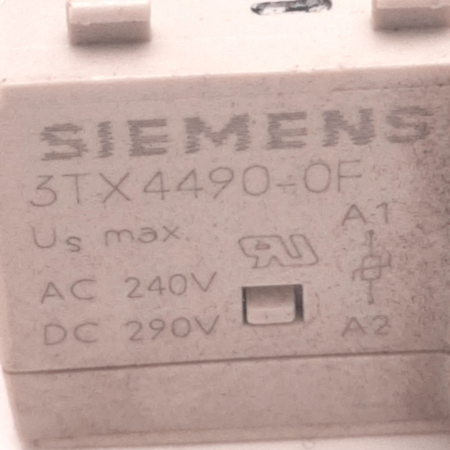 Used Siemens 3TX4490-0F Surge Suppressor Varistor 115-240v AC/150-290v DC