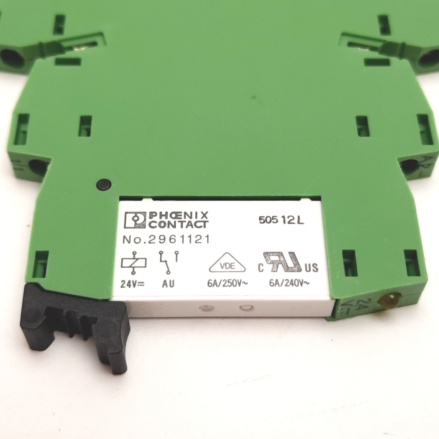 Used Lot of 2 Phoenix Contact 2961121 Solid-State Relay With PLC-BSC-24DC/21 Socket