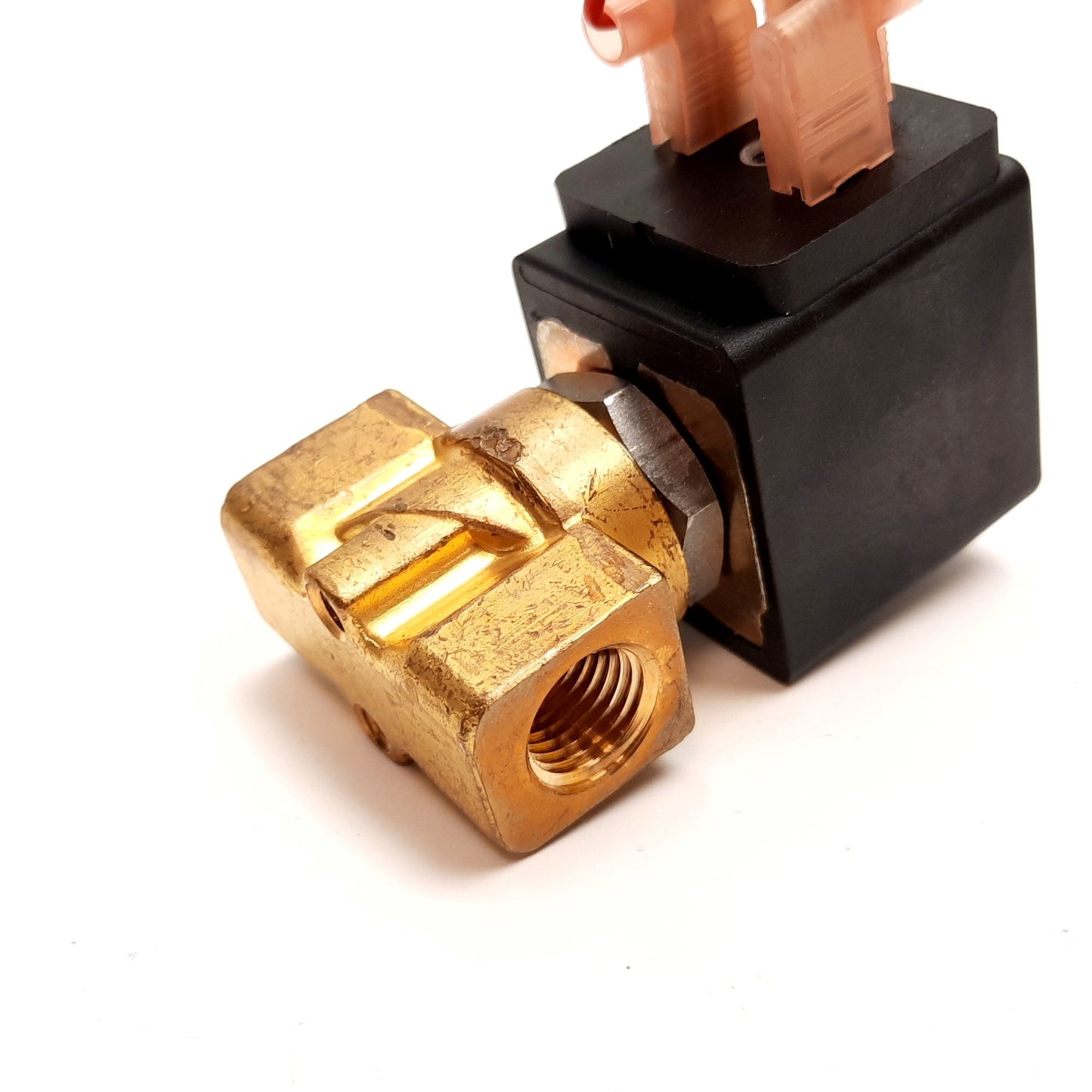 Used Parker 7121KBN2SV00N0D400Q3 Safety Shutoff Valve, 220/240VAC, 80psi, 1/4" NPT