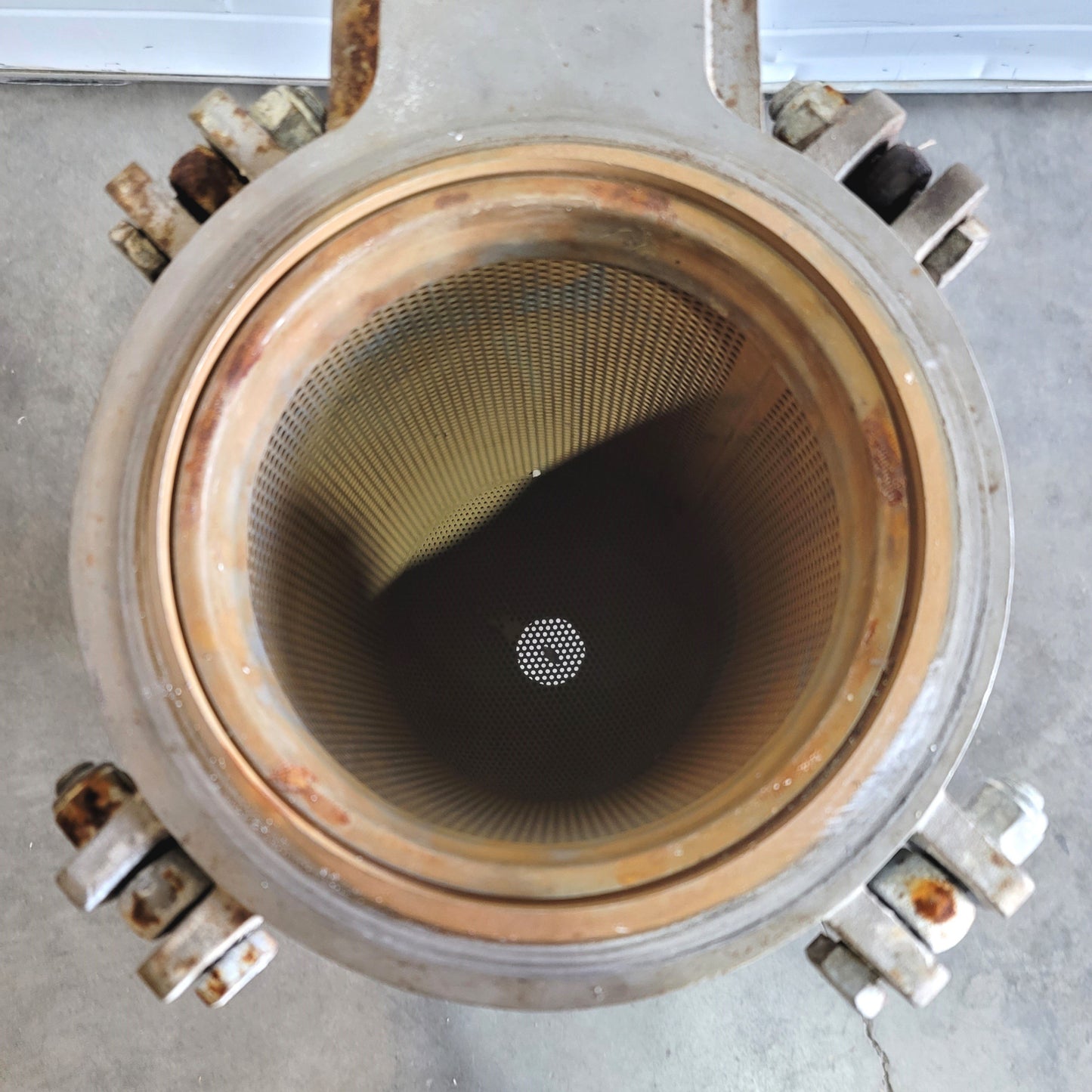 Used Filtration Systems CF-8M Over The Top 8" Basket Bag Filter Housing 2" In/Out