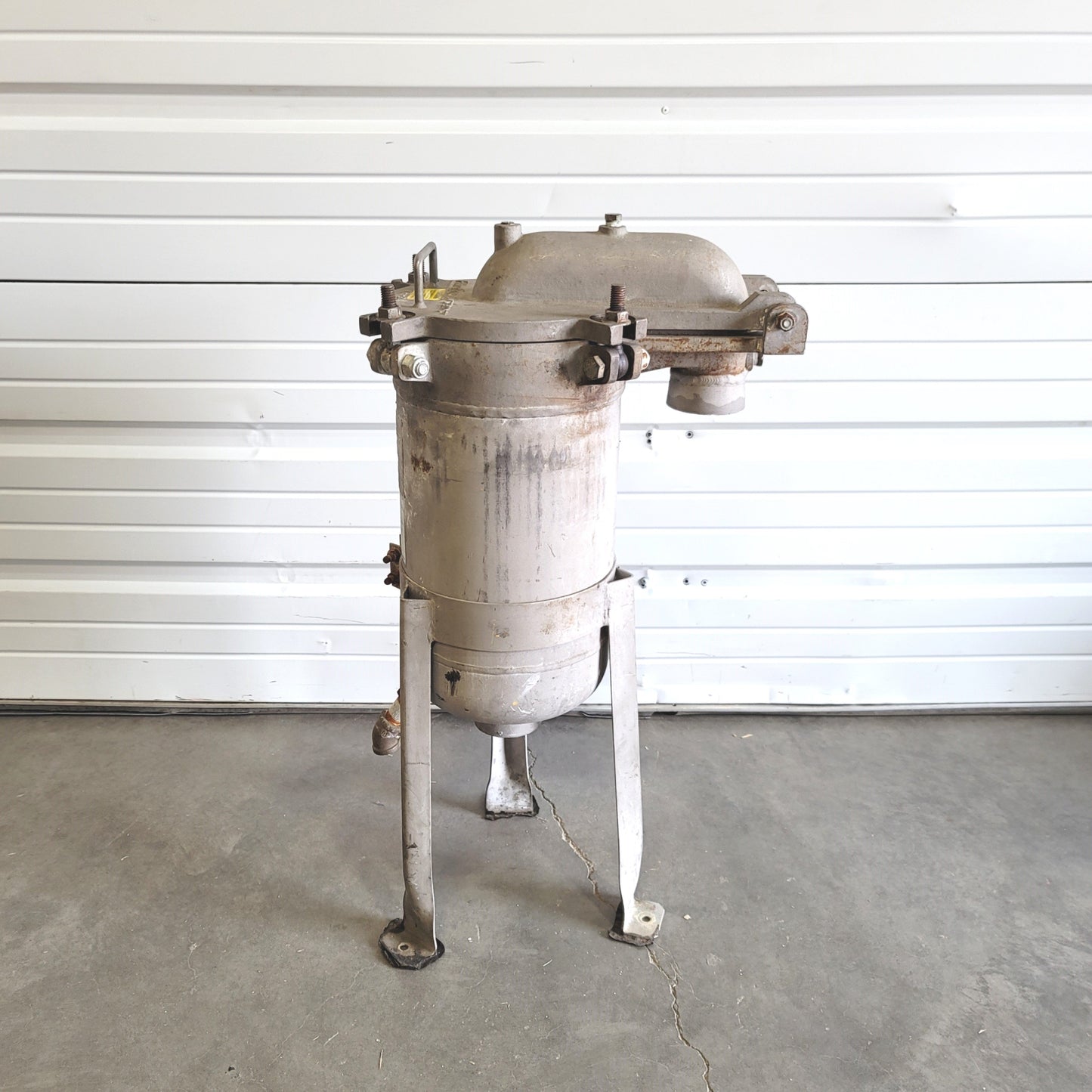 Used Filtration Systems CF-8M Over The Top 8" Basket Bag Filter Housing 2" In/Out