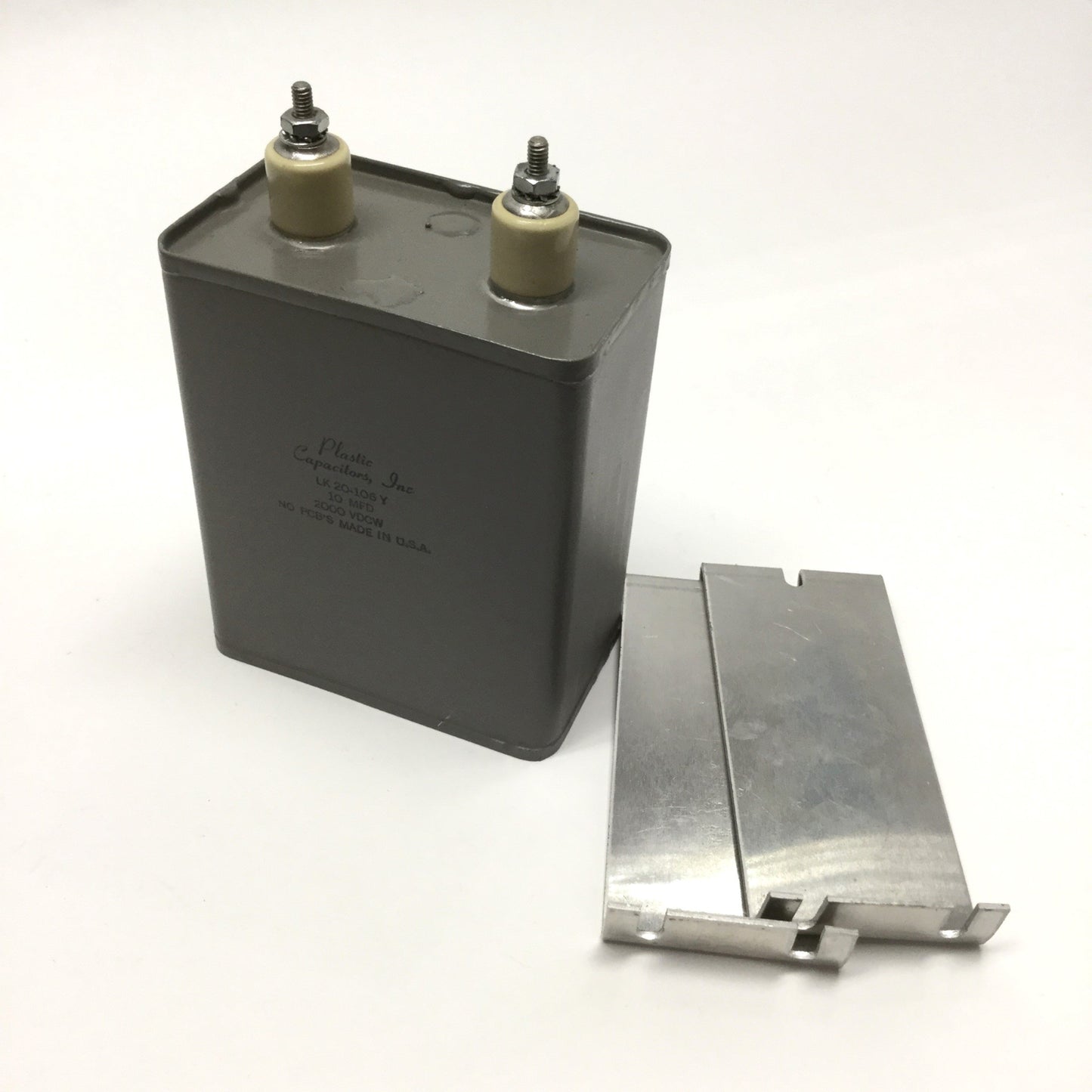 Used Plastic Capacitors Inc LK20-106Y Polyester Dielectric Capacitor 10µF MFD 2000VDC