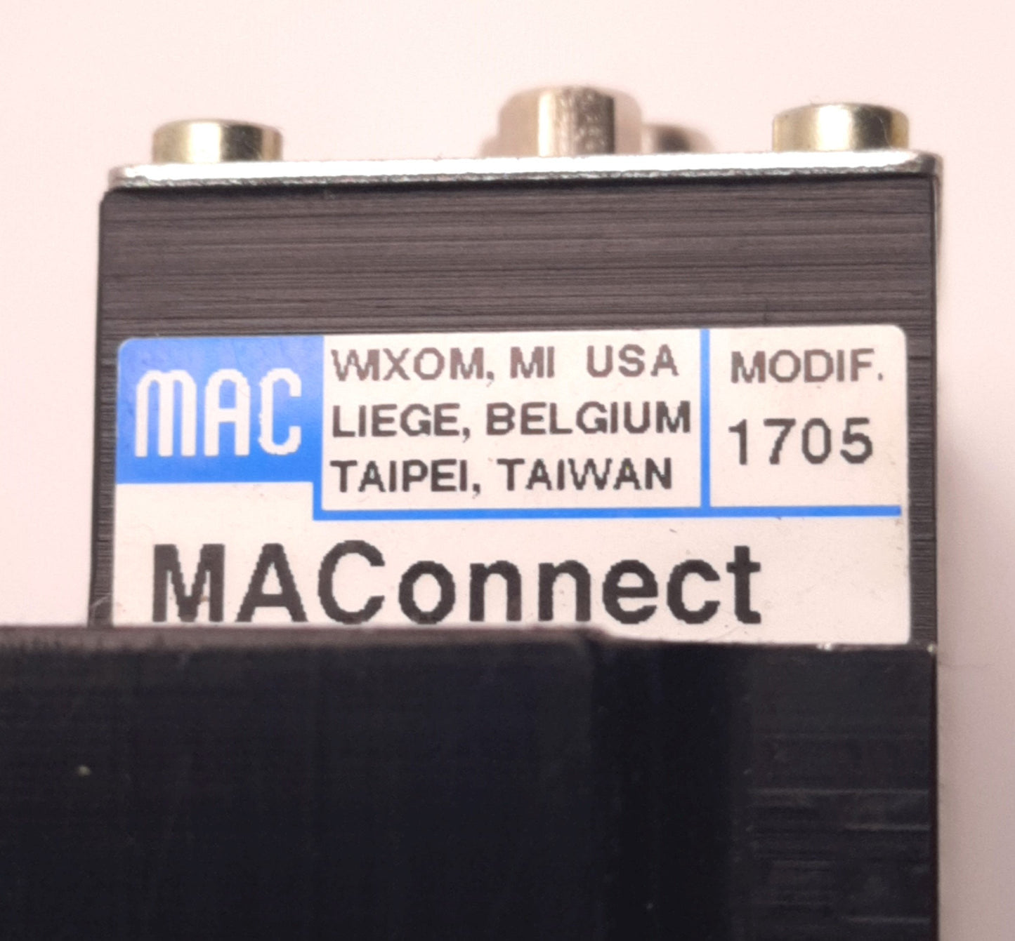 Used Mac Valves 45 Series 1705 MAConnect Manifold 10 Stations, 25 Pin D-Sub, 120 Psi