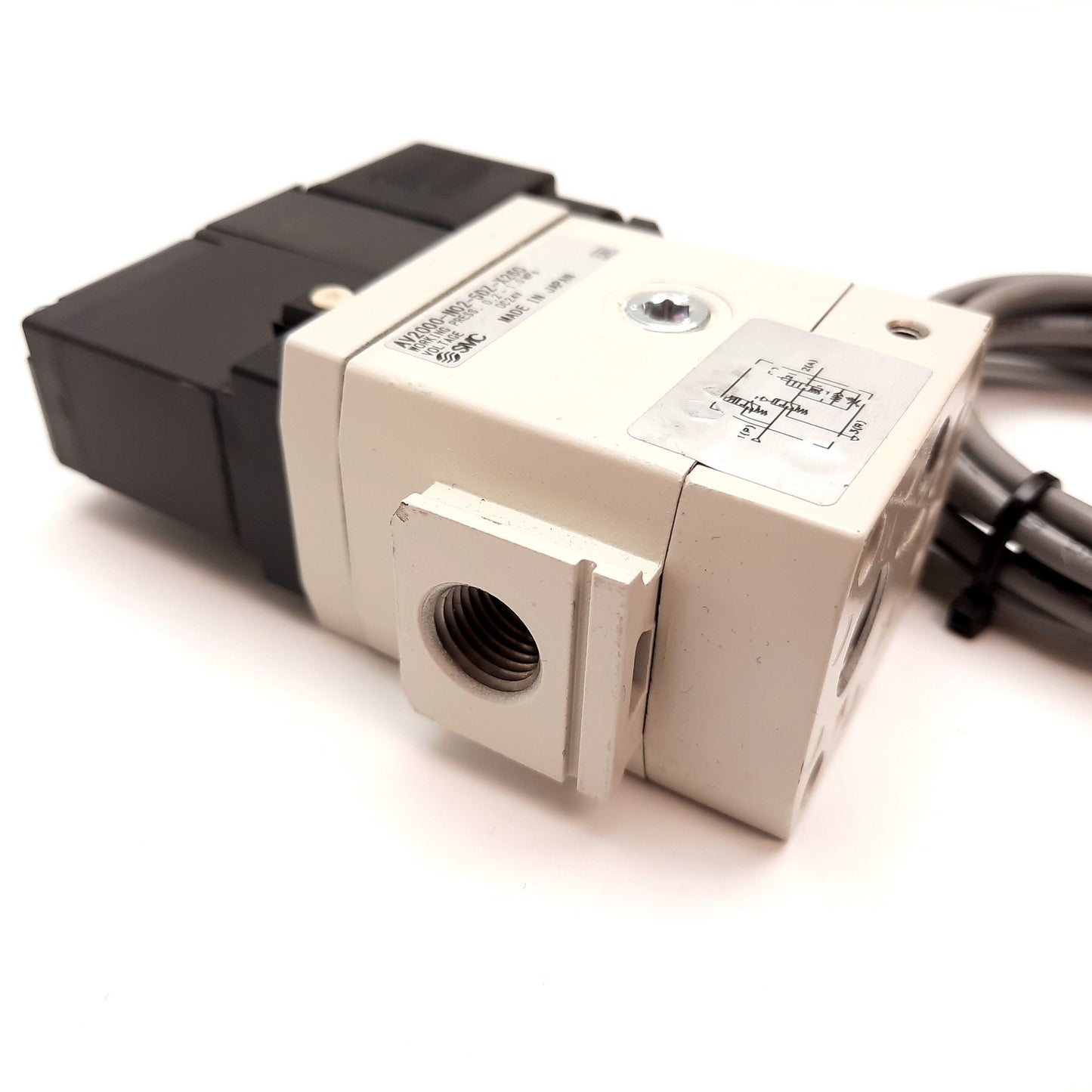 Used SMC AV2000-N02-5DZ-X260 Soft Start Valve, 24VDC, 0.2-1.0MPa, 1/4" NPT