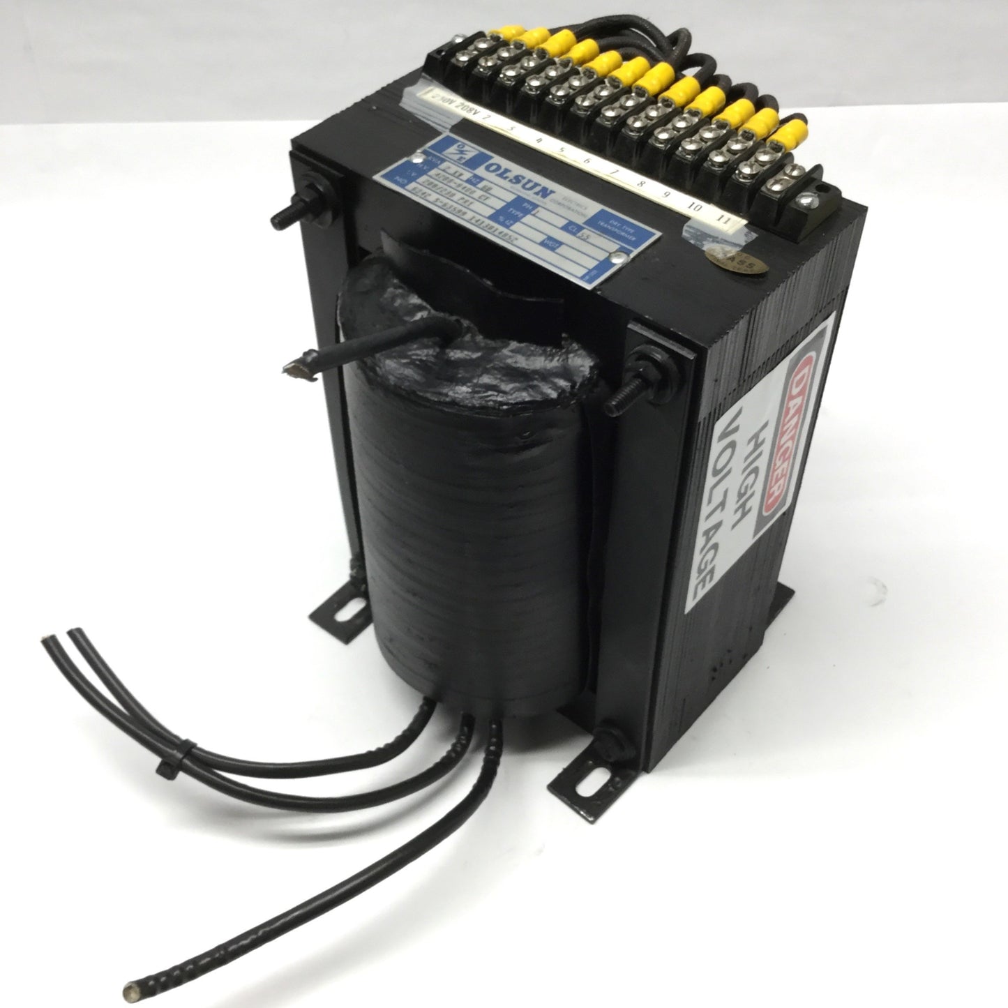 Used Olsun Dry Type Transformer, 2kVA, 4200-8400V CT High, 208/230V Low, 60Hz 1-Phase