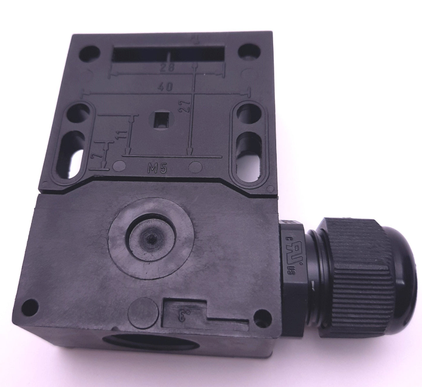 Used Schmersal AZ 15ZVRK-M20 Safety Interlock Switch 1NC, 230VAC/24VDC 4A, 30N