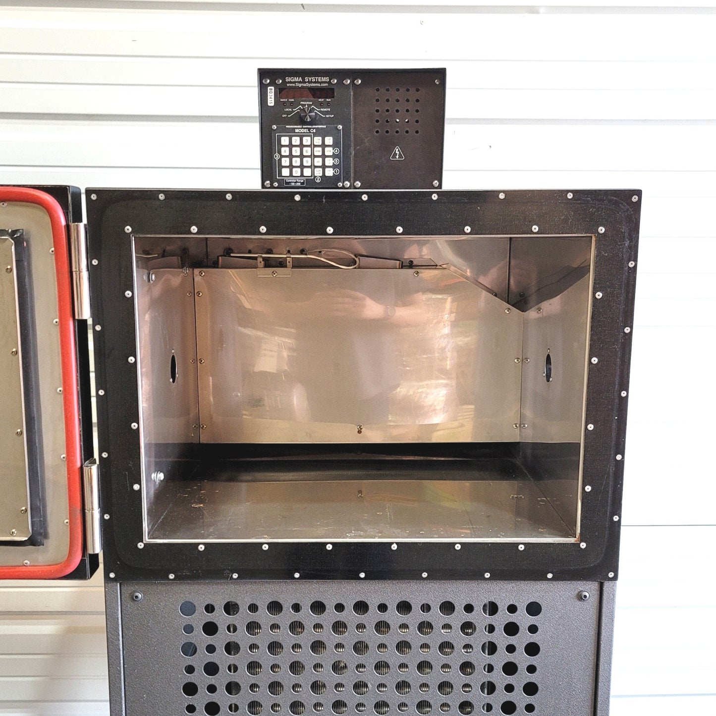 Used Sigma Systems XM58gMMED02 Environmental Chamber 2 CuFt -30°C To 200°C 208VAC 1Ph