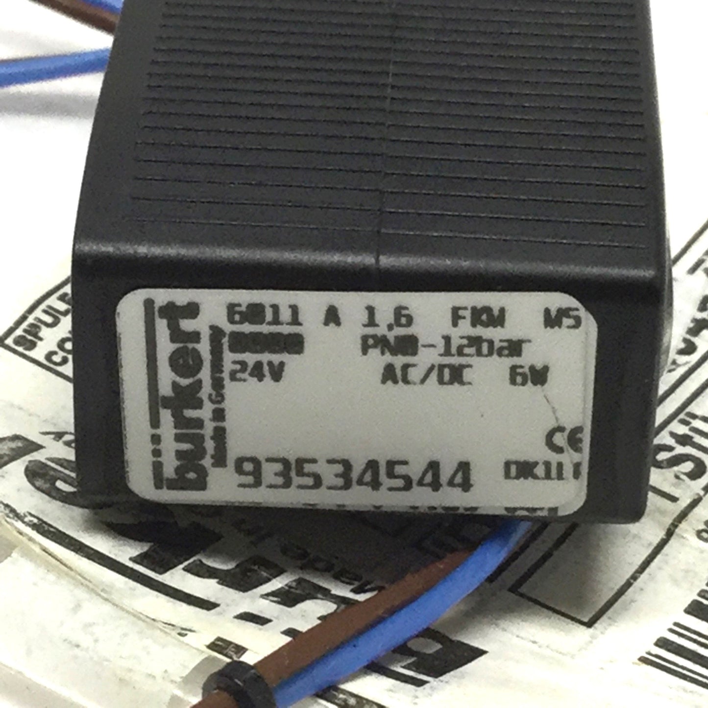 New – Open box Burkert 6011 A 1,6 FKM M5 Plunger Valve Replacement Solenoid Coil 24V AC/DC 6W