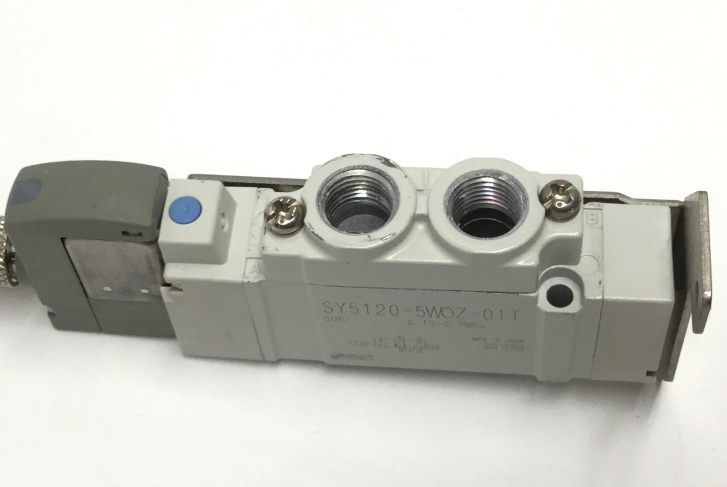 Used SMC SY5120-5WOZ-01T Solenoid Valve, 5-Port, 2-Pos. 24VDC Coil, 1/8" NPT