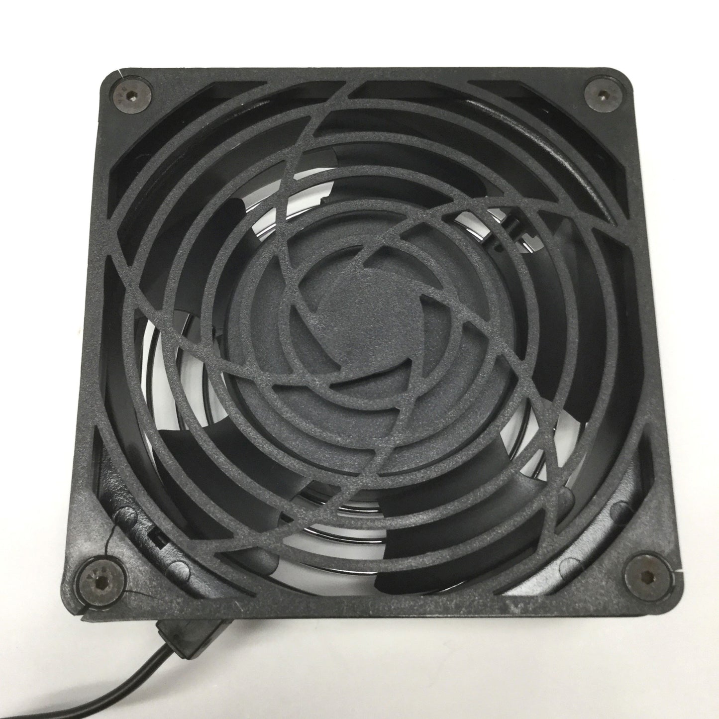 Used Dayton 4WT47 AC Axial Cooling Fan, 105CFM, 2900RPM, 115VAC, 4-11/16" x 1-1/2"