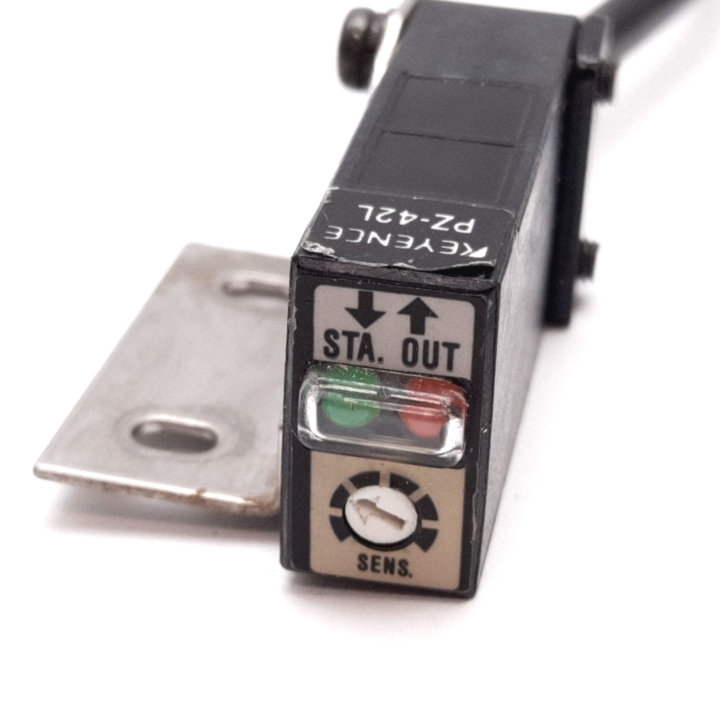 Used Keyence PZ-42L Photoelectric Sensor, Diffuse Reflective, 80mm, 12-24VDC, NPN