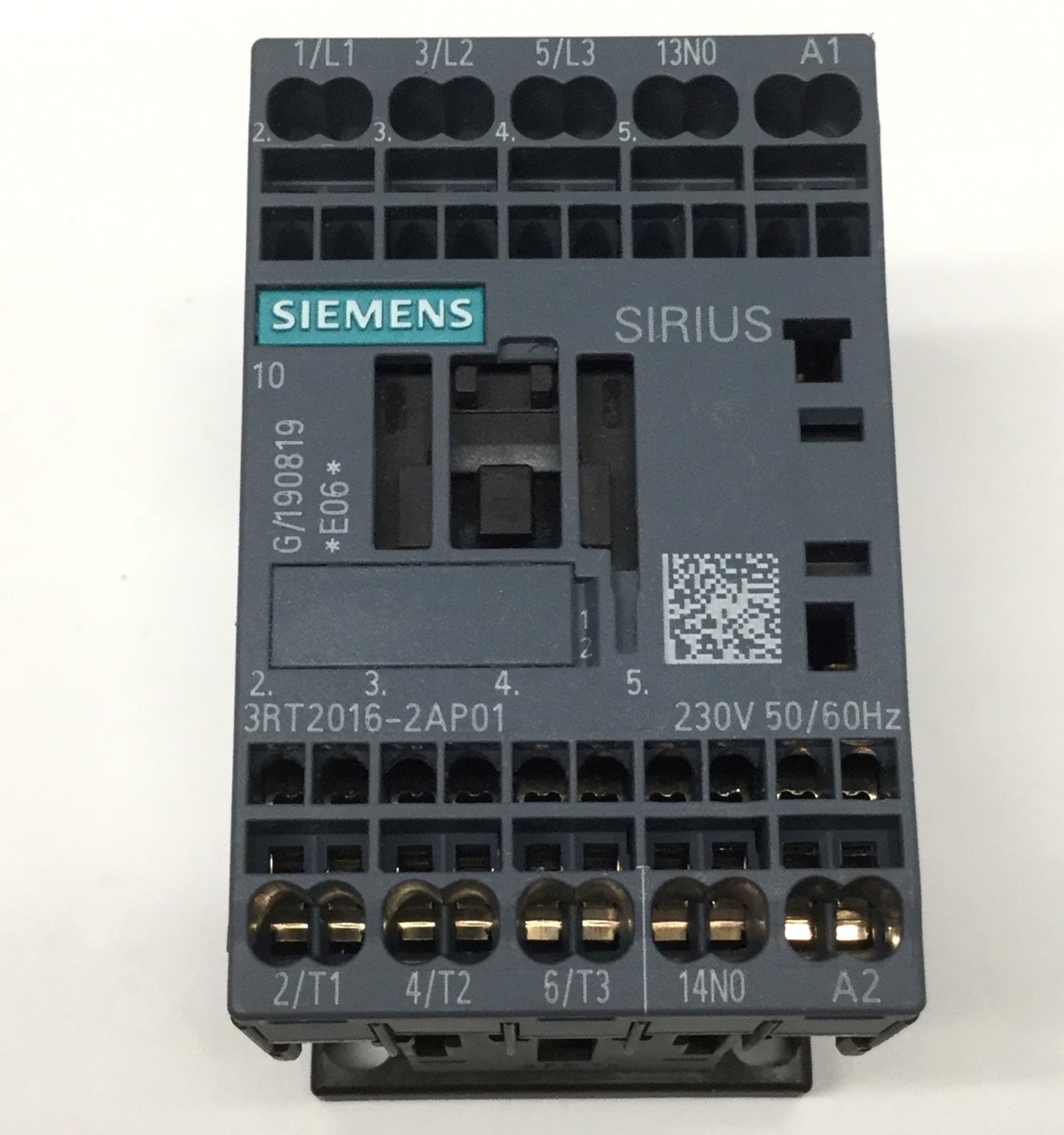 Used Siemens 3RT2016-2AP01 Sirius Power Contactor 230VAC Coil, 600VAC 20A, 3-Pole S00
