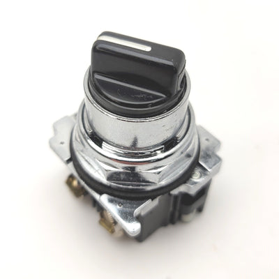 Used Eaton Cutler Hammer 10250T20KG 30mm Two Position Selector Switch 1x NO 1x NC