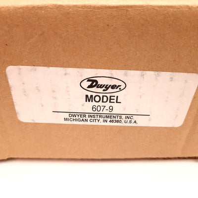 New Dwyer 607-9 Differential Pressure Transmitter, Range: 0-25"w.c., 13-36VDC