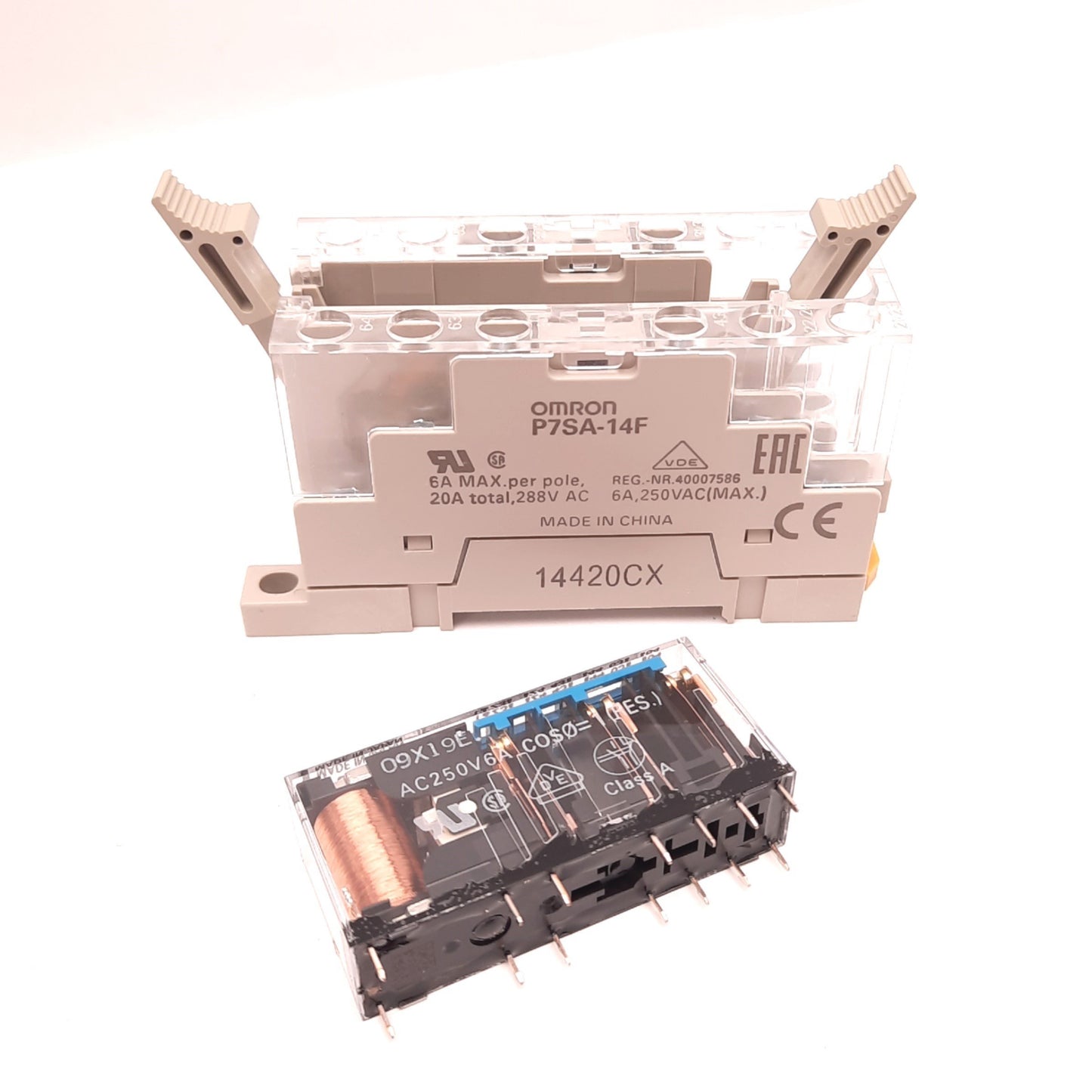 New Omron FGRMS51-24 Safety Relay & Socket 500mW, 24VDC, 6A, 10ms, DIN Rail