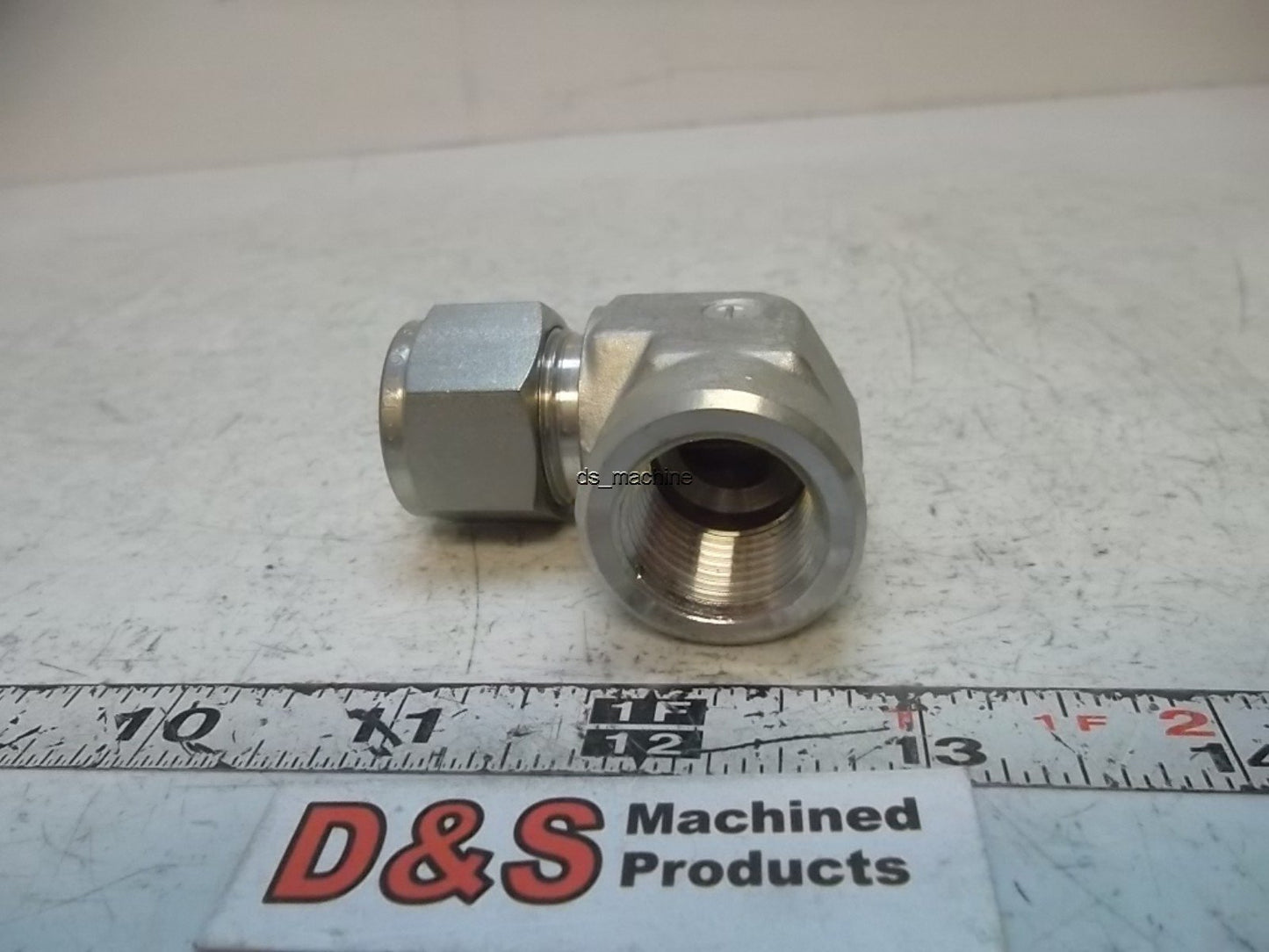Used Tylok SS-10-2FE-8 1/2FPN x 5/8 316L Elbow Fitting Female