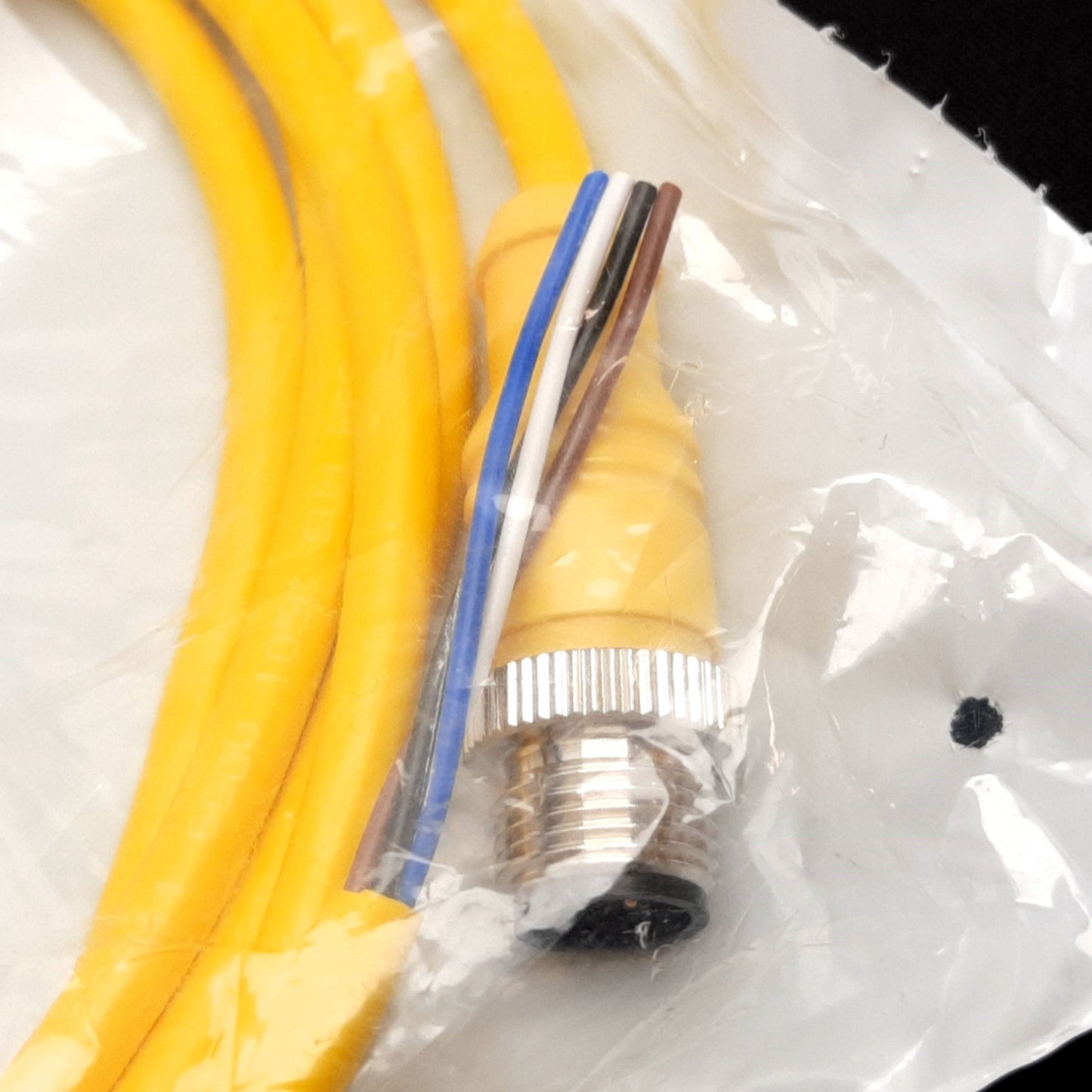 New Mencom MDC-4MP-2M Cordset, 4-Pin M12 Male to Flying Leads, 2m Long, 300V 4A