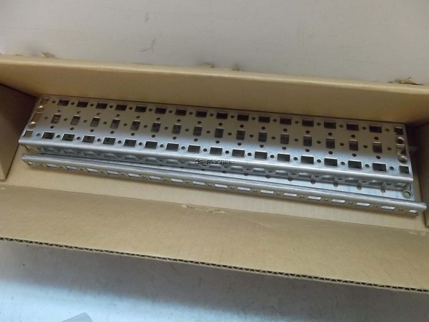 New Hoffman PGH3S6 Three Hole Strap 442x75mm