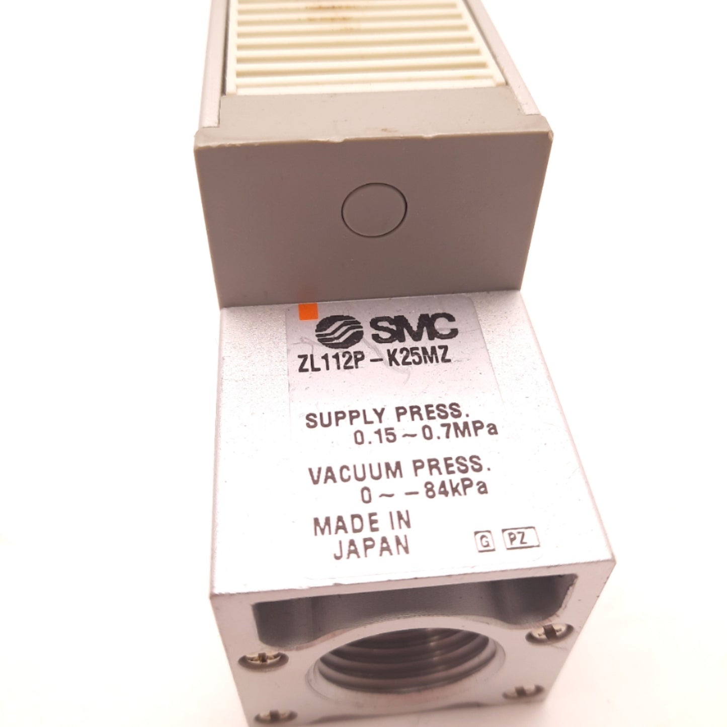 Used SMC ZL112P-K25MZ Vacuum Ejector Port Exhaust 24VDC, 1/2" NPT 0-84KPa 0.15-0.7MPa