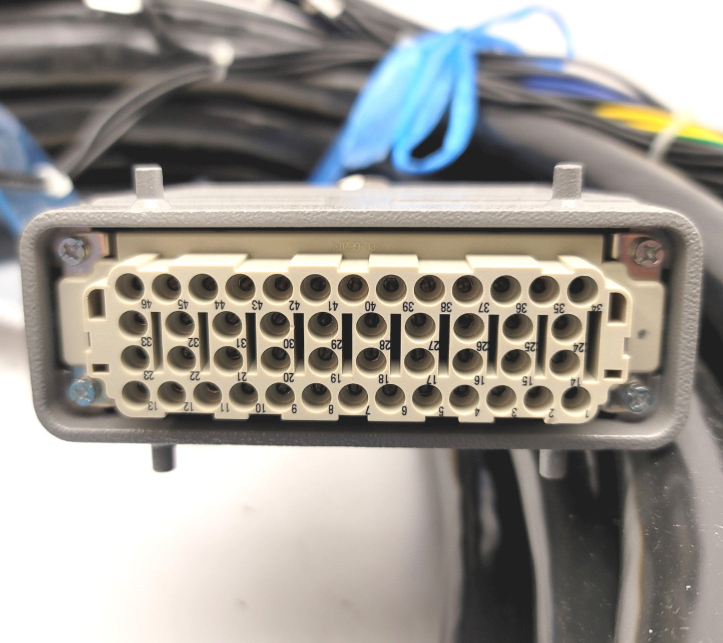 New FANUC XGMF-23932 A660-4005-T080#L14R53A Robot Cable RM1 Connector 14 Meter