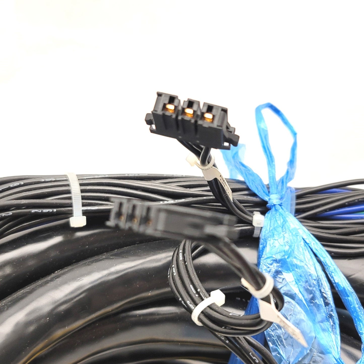 New FANUC XGMF-23932 A660-4005-T080#L14R53A Robot Cable RM1 Connector 14 Meter