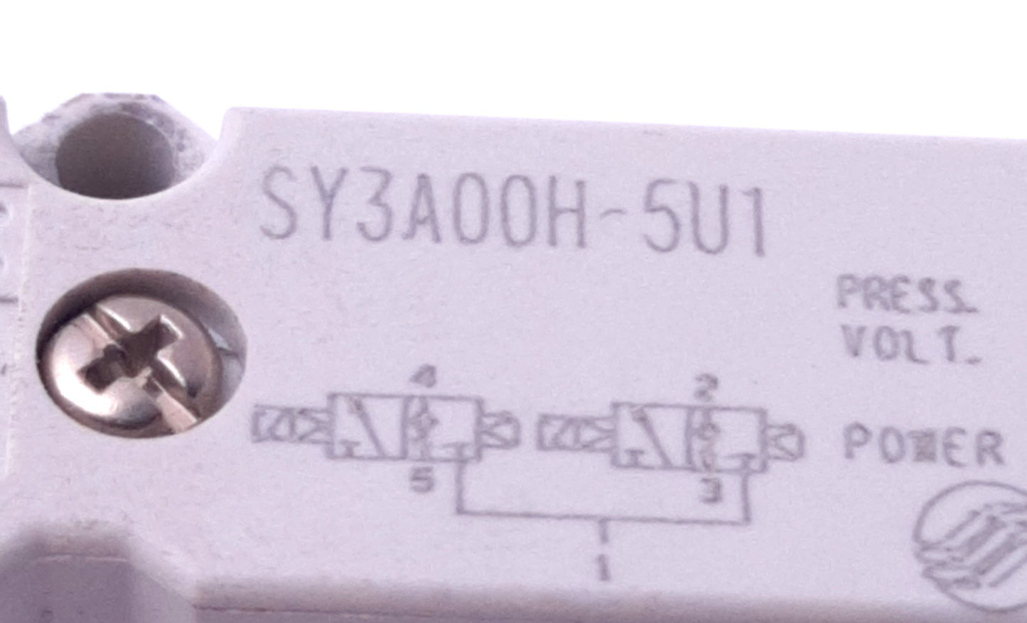 New SMC SY3A00H-5U1 Solenoid Valve 3 Pos Center, 24v DC, 2.54 CFM, 101 Psi Max