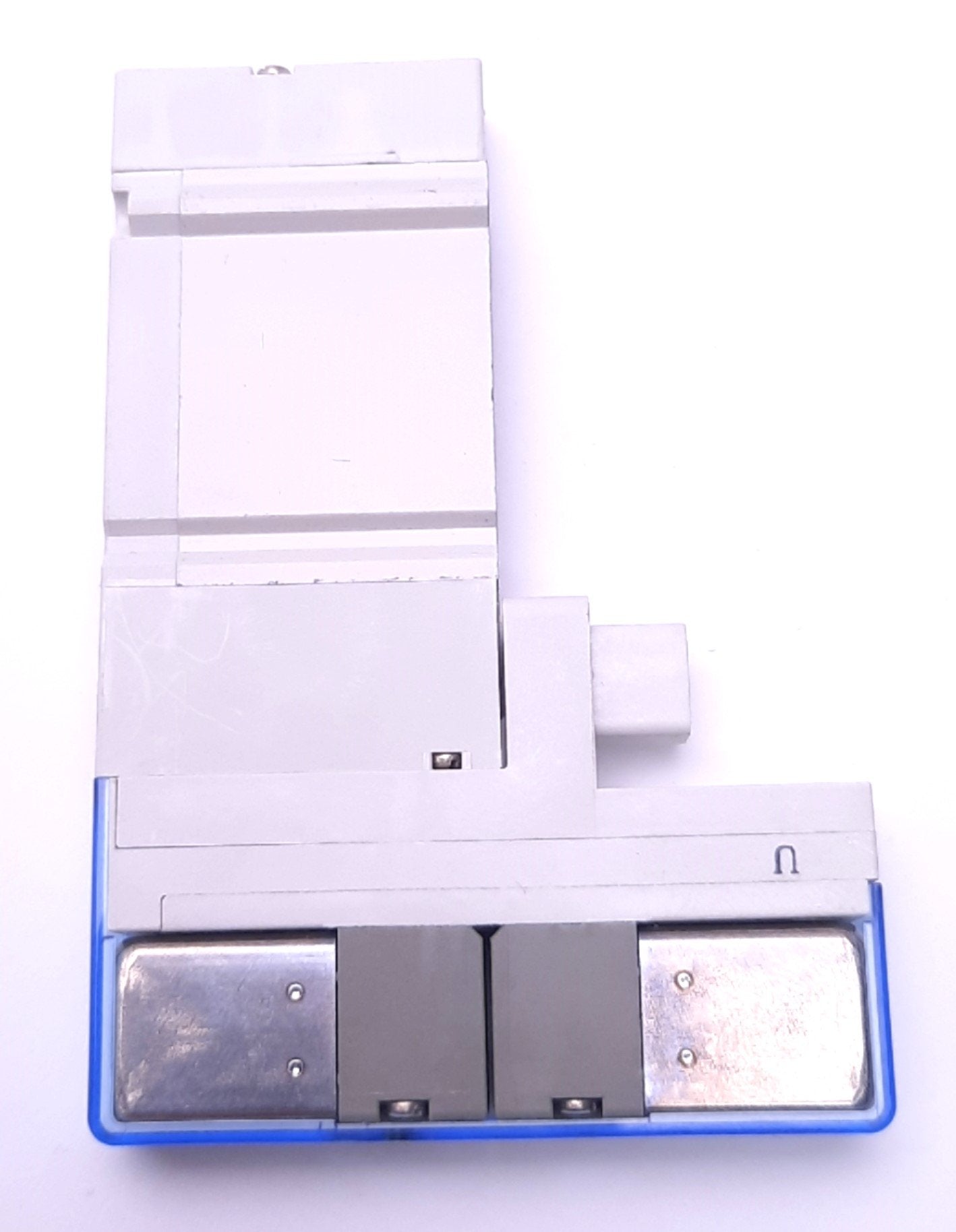 New SMC SY3A00H-5U1 Solenoid Valve 3 Pos Center, 24v DC, 2.54 CFM, 101 Psi Max