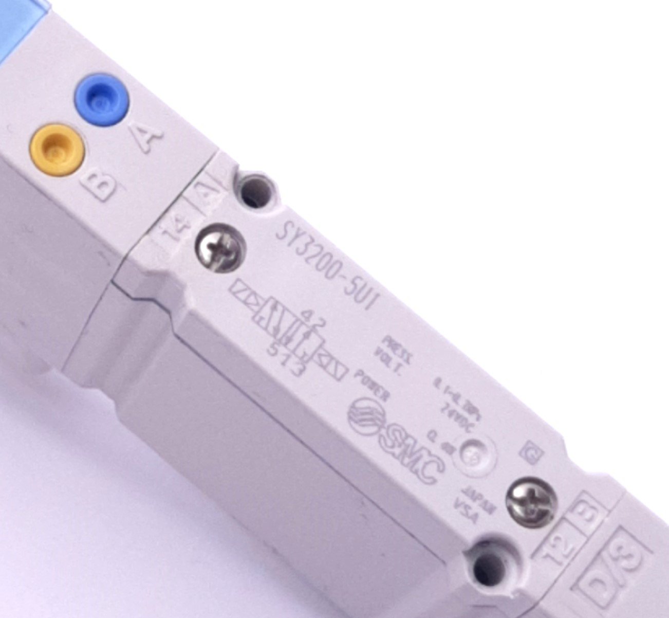 New SMC SY3200-5U1 Solenoid Valve 2-Pos Double, 0.7MPa, 24v Coil, RC Thread,Internal