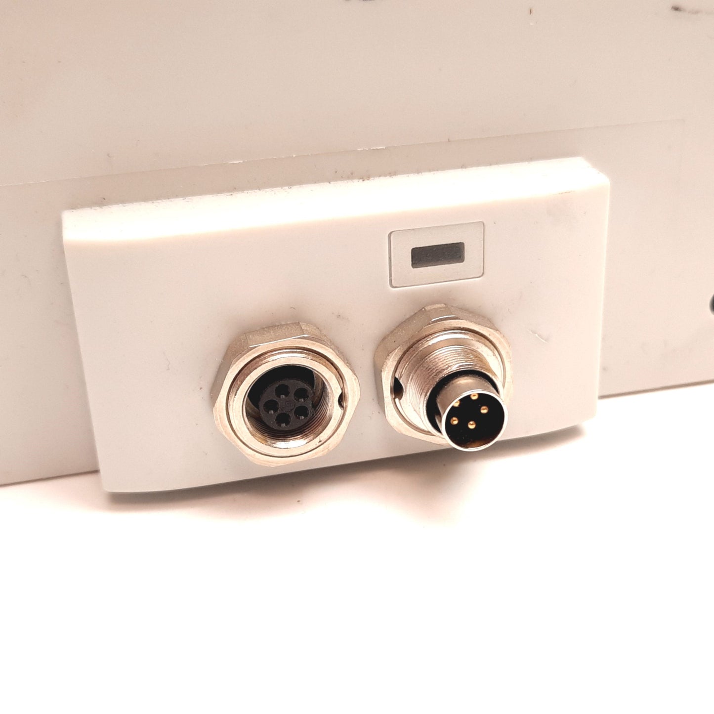 Used Festo CPV14-GE-FB-6 Manifold Valve Terminal Interface, 6-Position, 24VDC, 5-Pin
