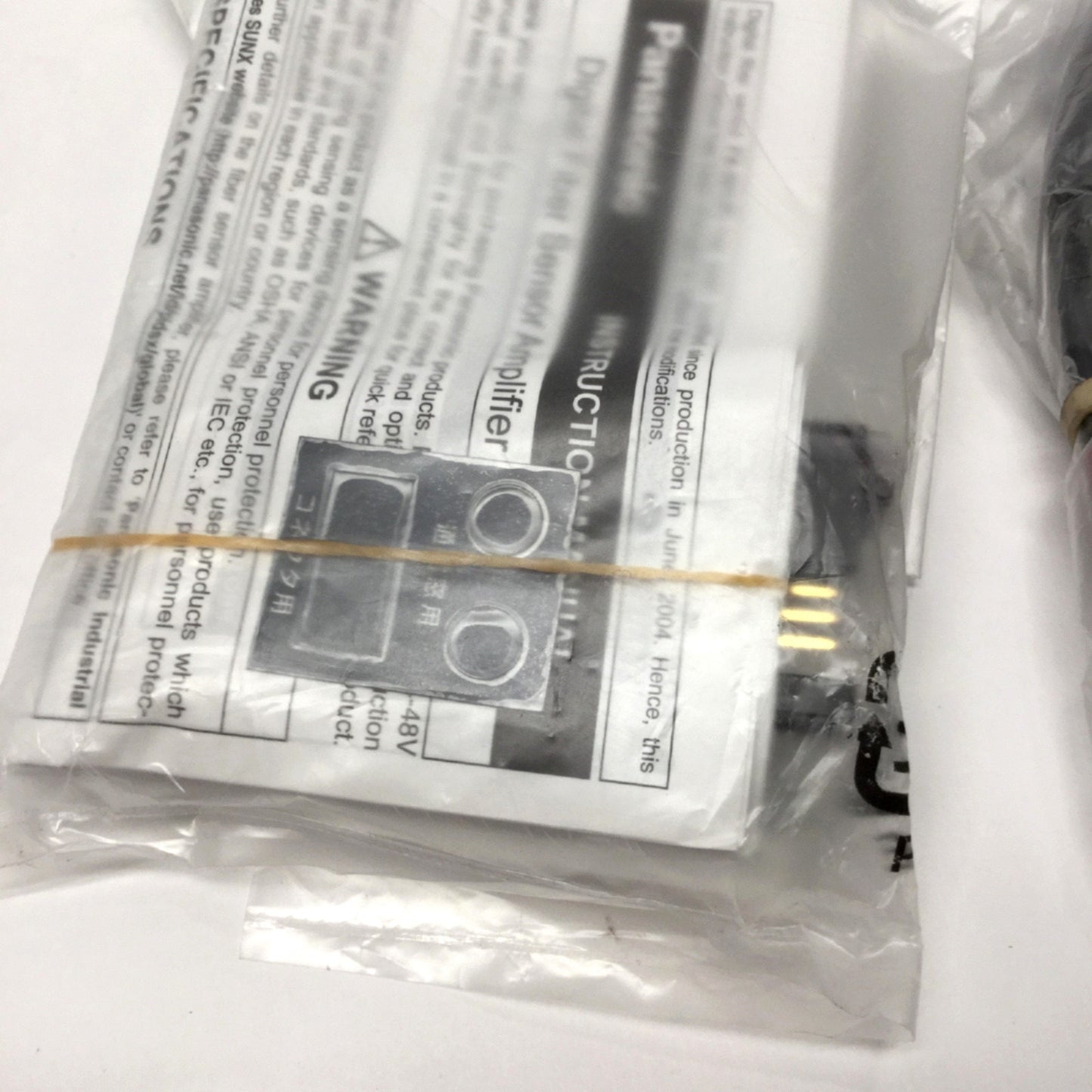 New SunX FX-301P NAVI Fiber Optic Sensor Amplifier PNP 3-Wire Out, 12-24VDC w/Cable