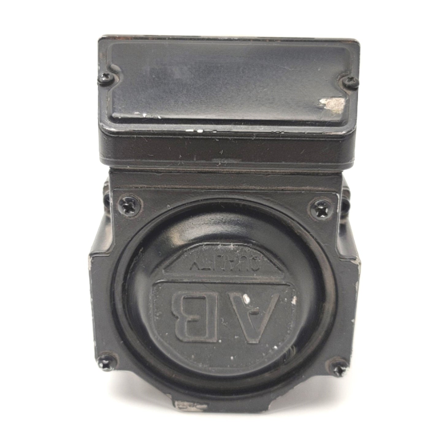 Used Allen Bradley MPL-B310P-HK24AA Servo Motor W/Brake 0.77kW, 100mm Frame, 460VAC