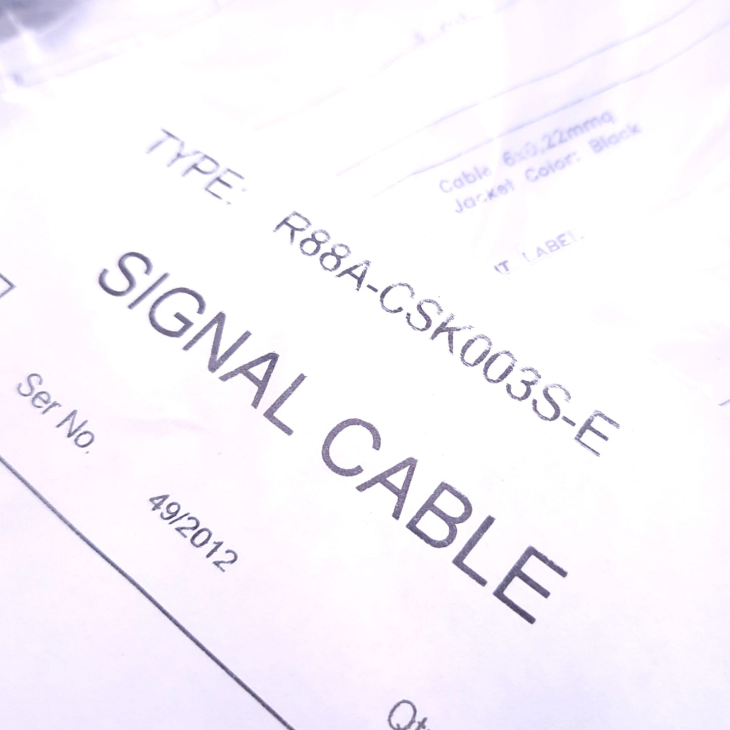 New Omron R88A-CSK003S-E Safety Signal Cable CN8, Mini I/O to Flying Lead, 3m Length