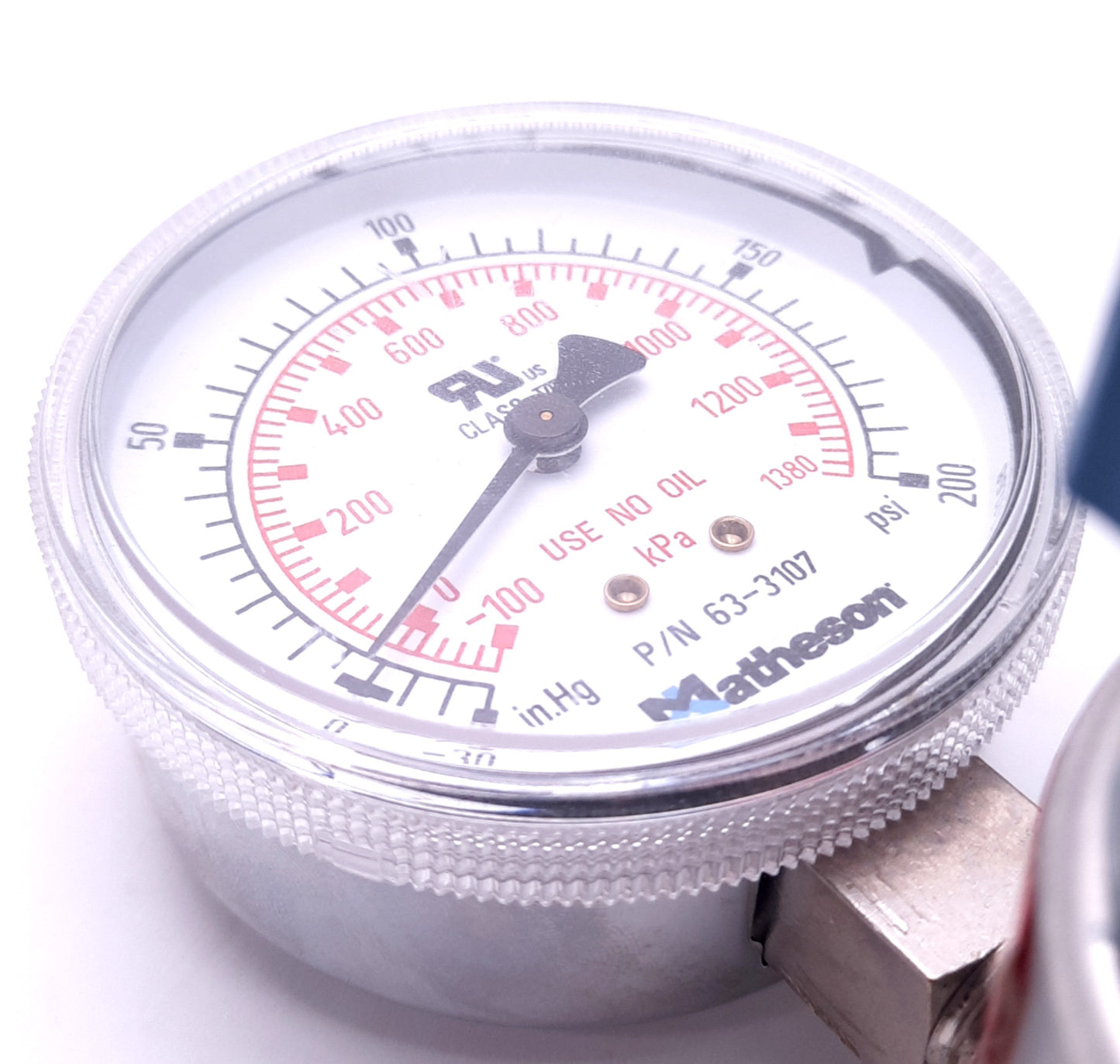 Used Matheson 3423 High Purity Regulator & Gauge, 4-100 Psig, 30" Vac-200 Psig Gauge