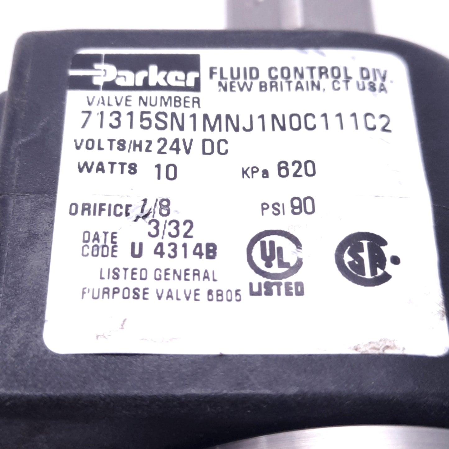 Used Parker 71315SN1MNJ1N0C111C2 Skinner Solenoid Valve 1/8" NPT, 3-Way, NC, 24vDC