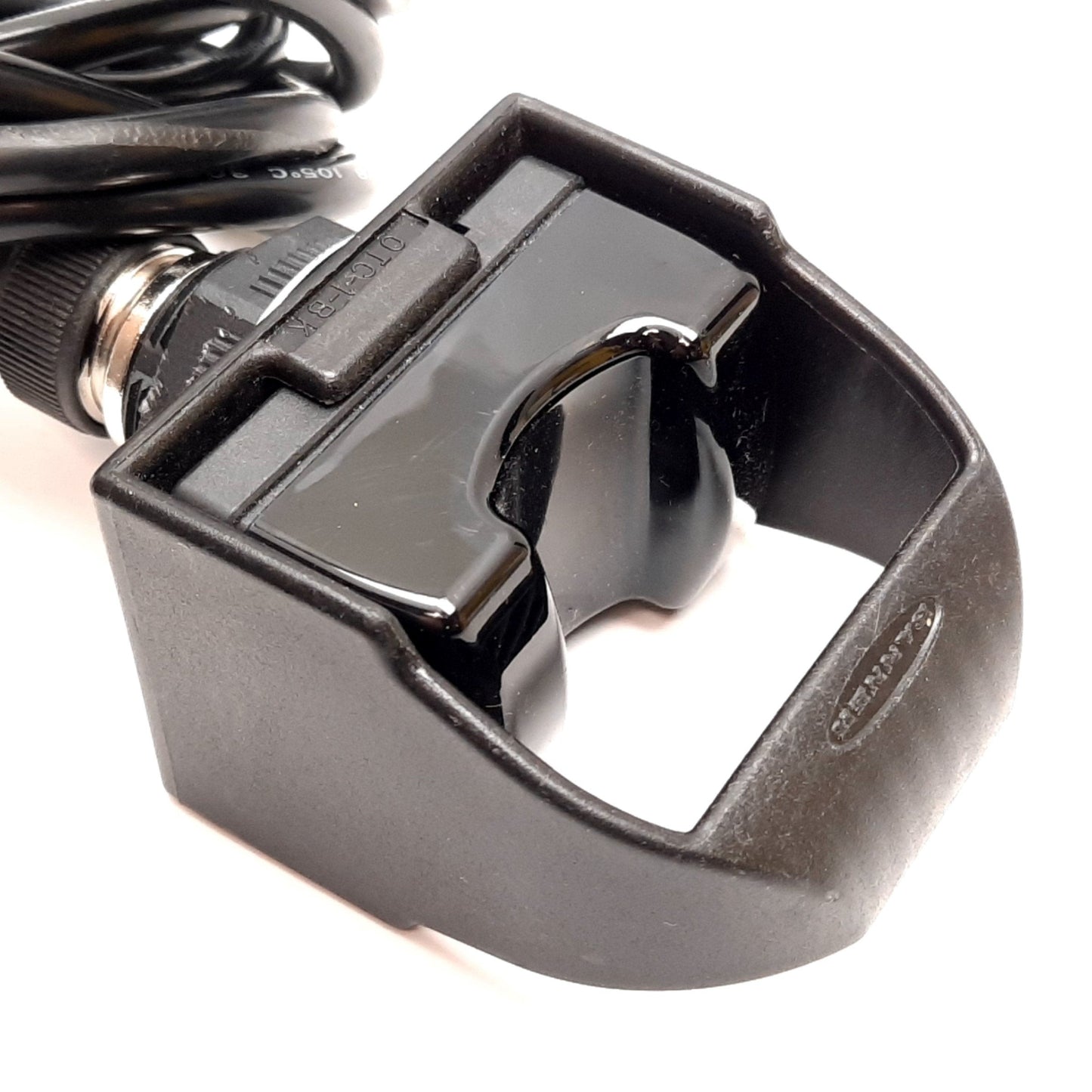 Used Banner OTBVN6QD Opto-Touch Momentary Action Button 10-30VDC W/ Cable & Guard